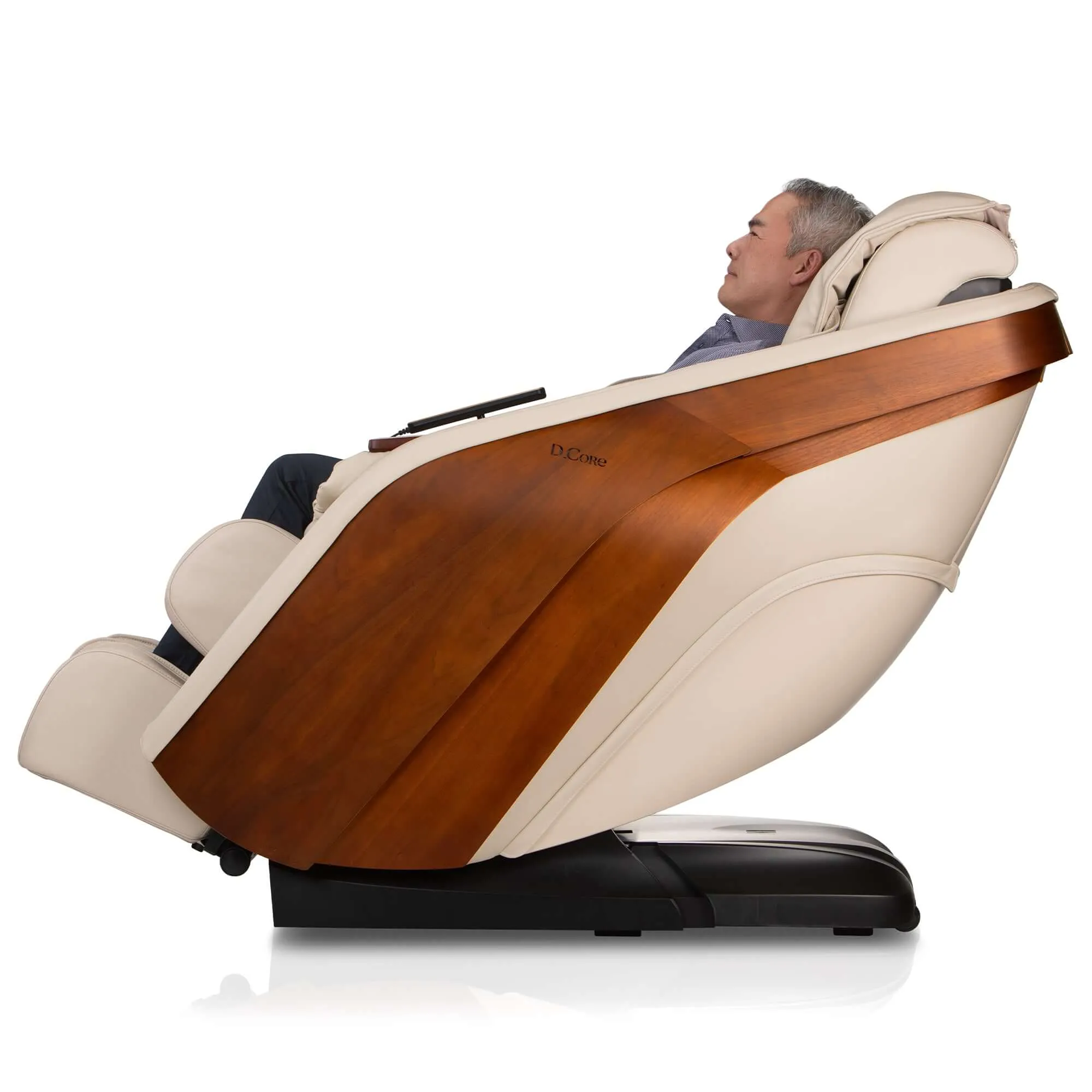 D.Core STRATUS-JP Massage Chair