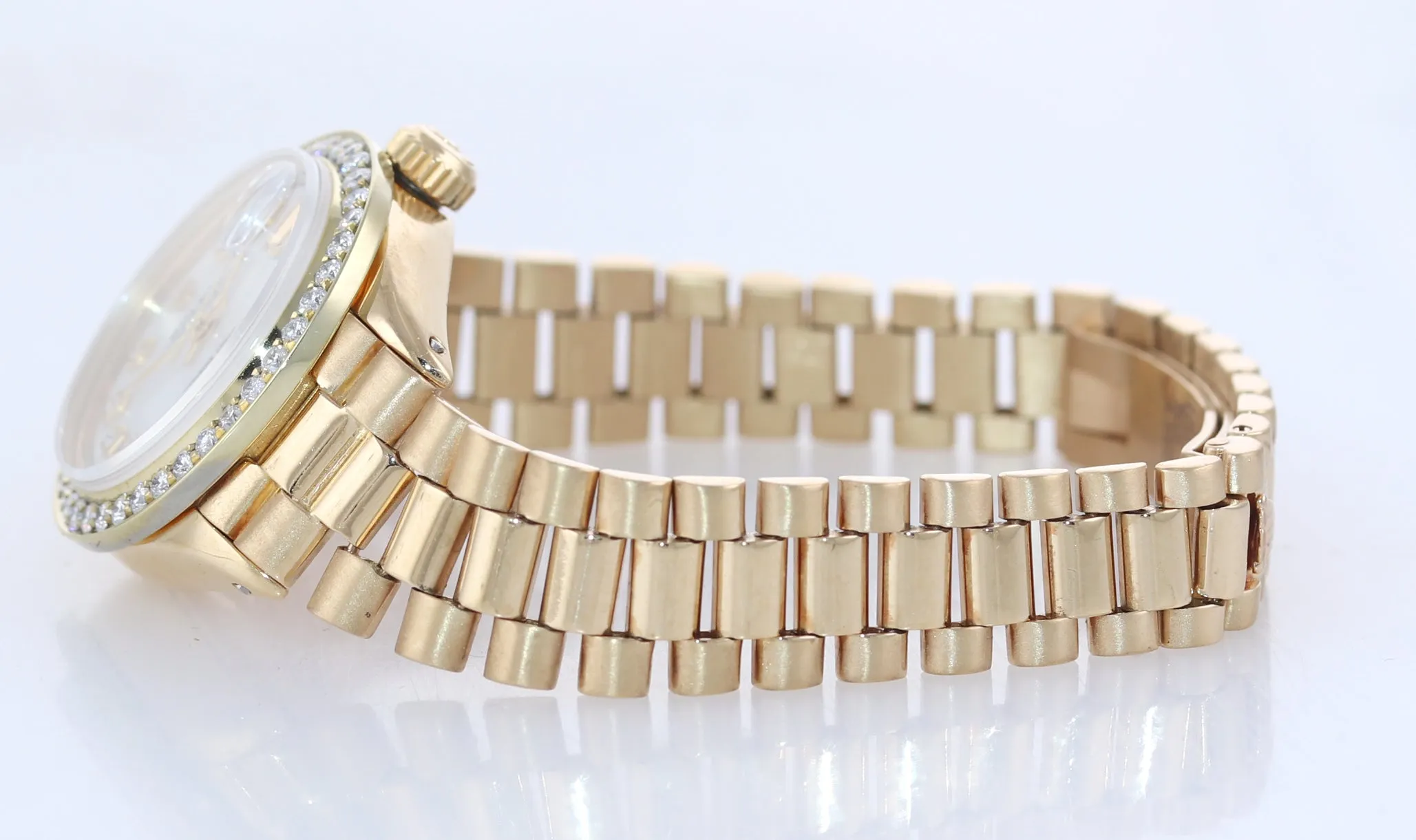 Diamond Bezel Ladies Rolex DateJust President 26mm MOP 6917 18k Gold Watch
