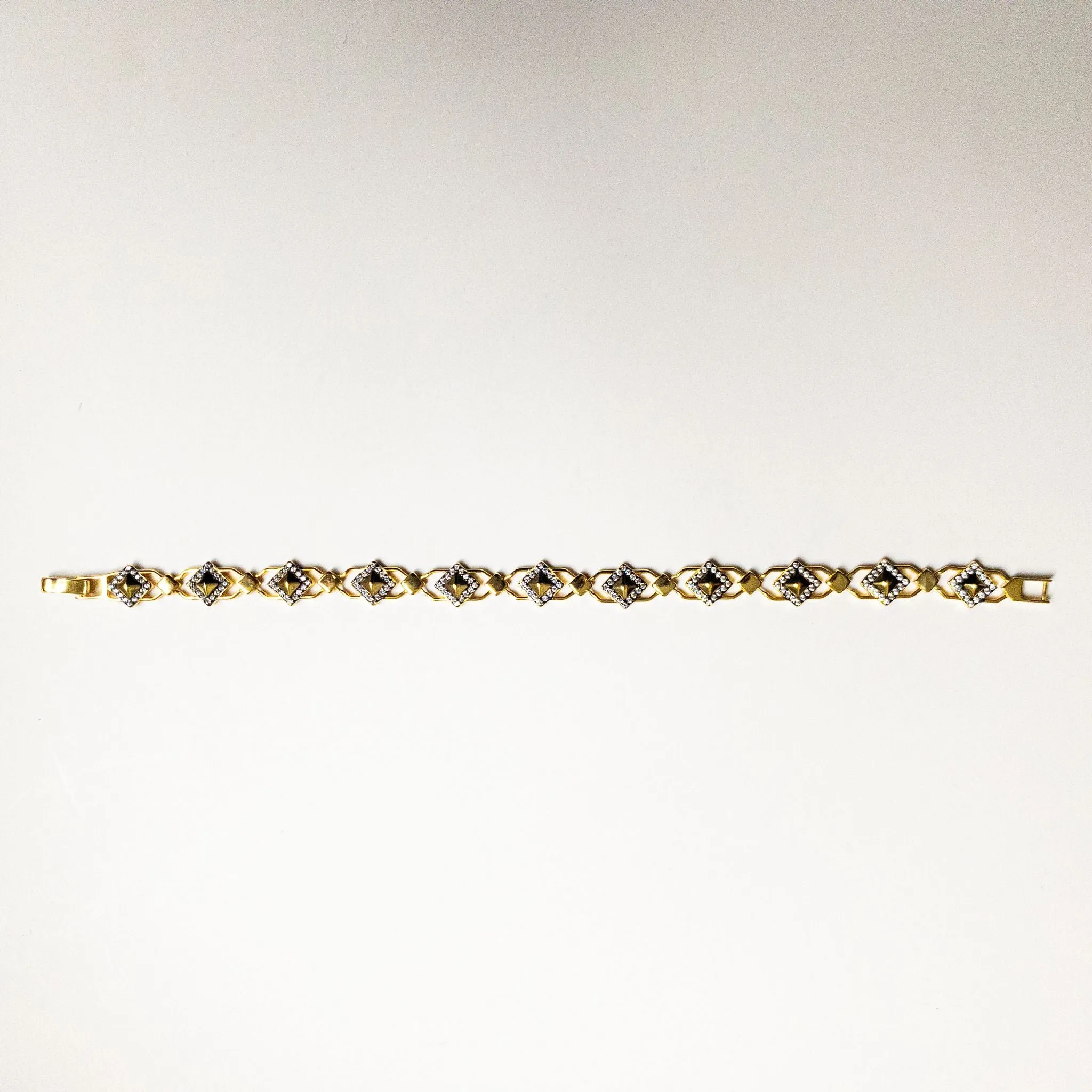Diamond Shape Link Bracelet