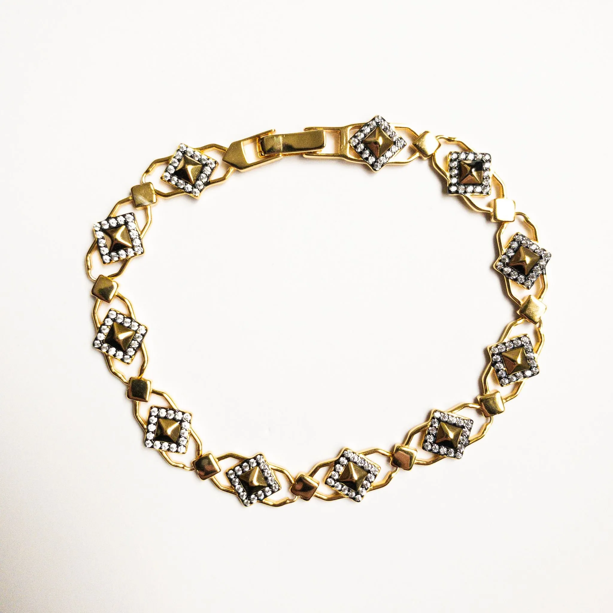 Diamond Shape Link Bracelet