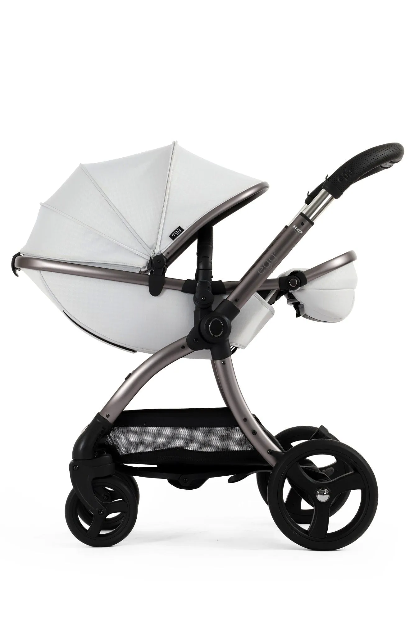 Egg 3 Luxury Cabriofix i-Size Travel System - Houndstooth Silver