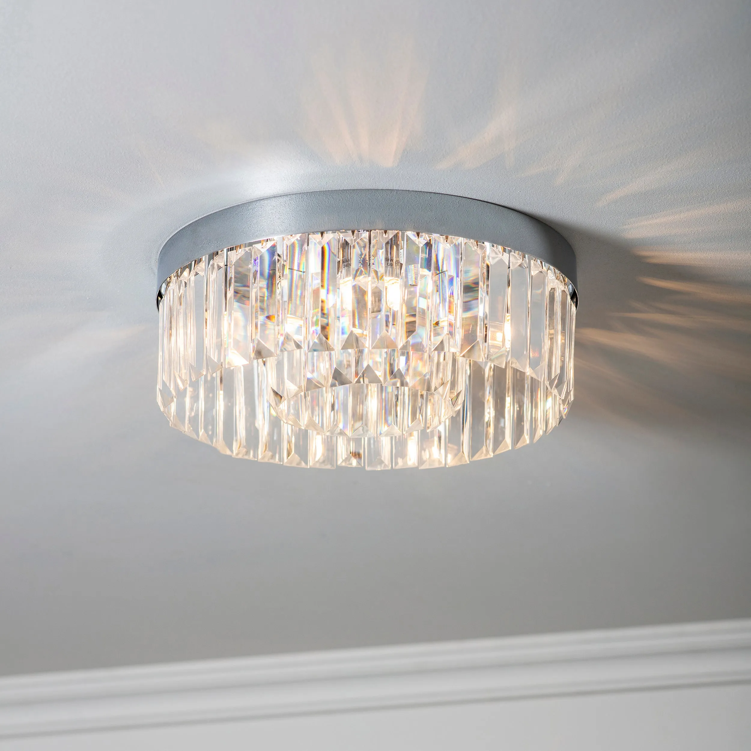 Endon 91811 Shimmer 5lt Flush Chrome plate & clear crystal 5 x 18W G9 clear capsule (Required)