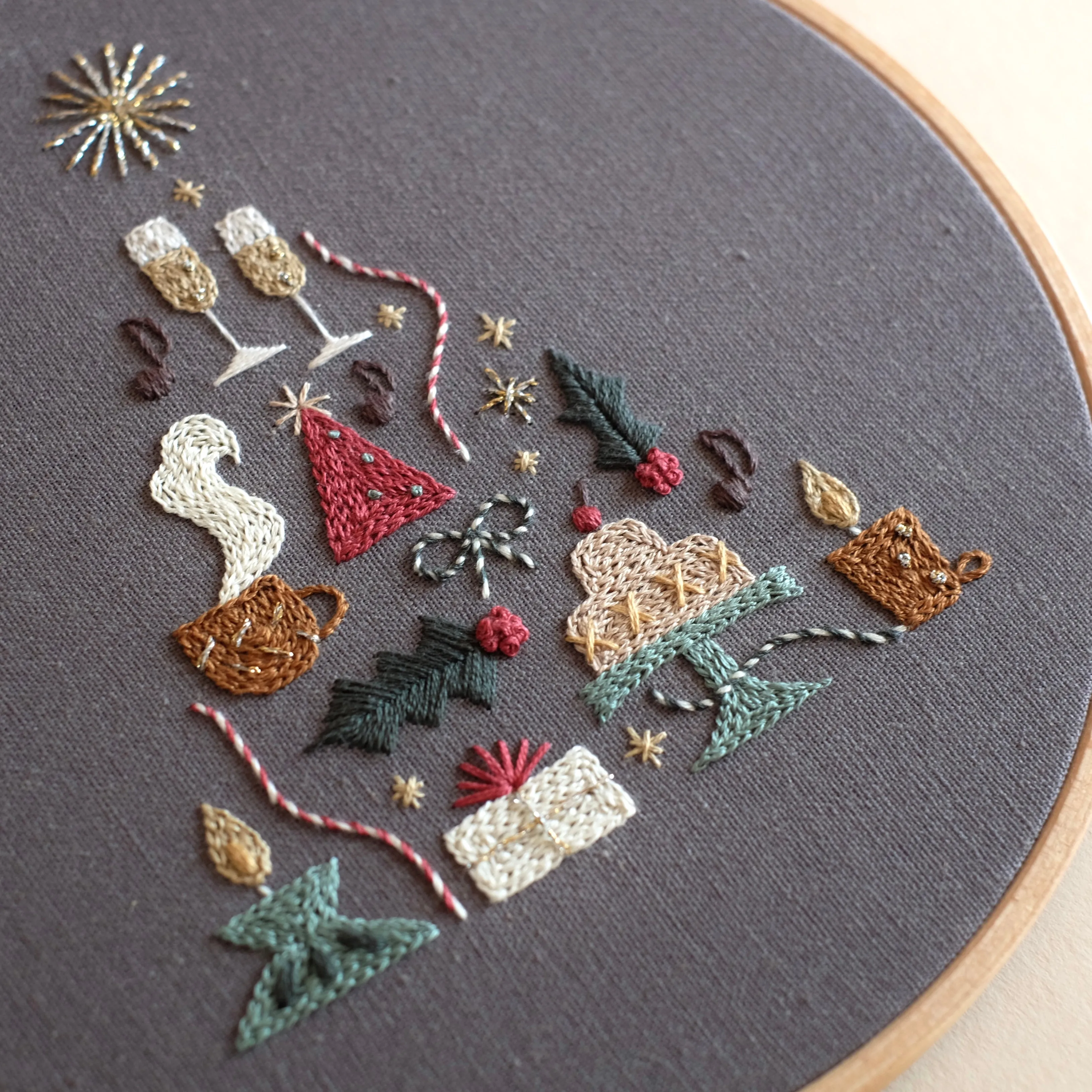 Festive Christmas Tree - PDF Pattern