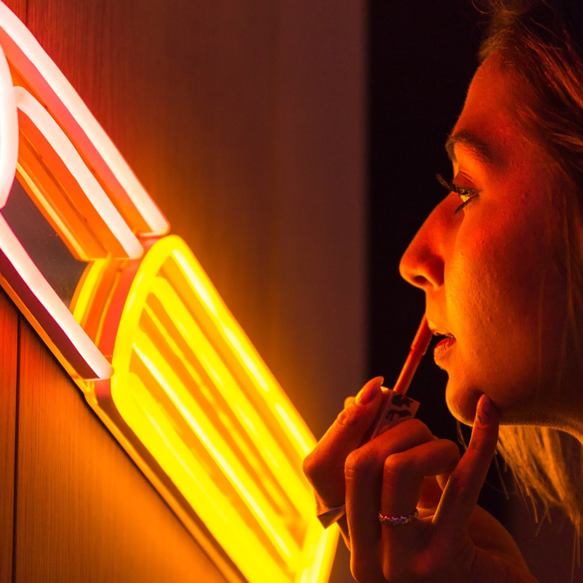 Golden Lipstick by Tom Wesselmann - LED neon sign