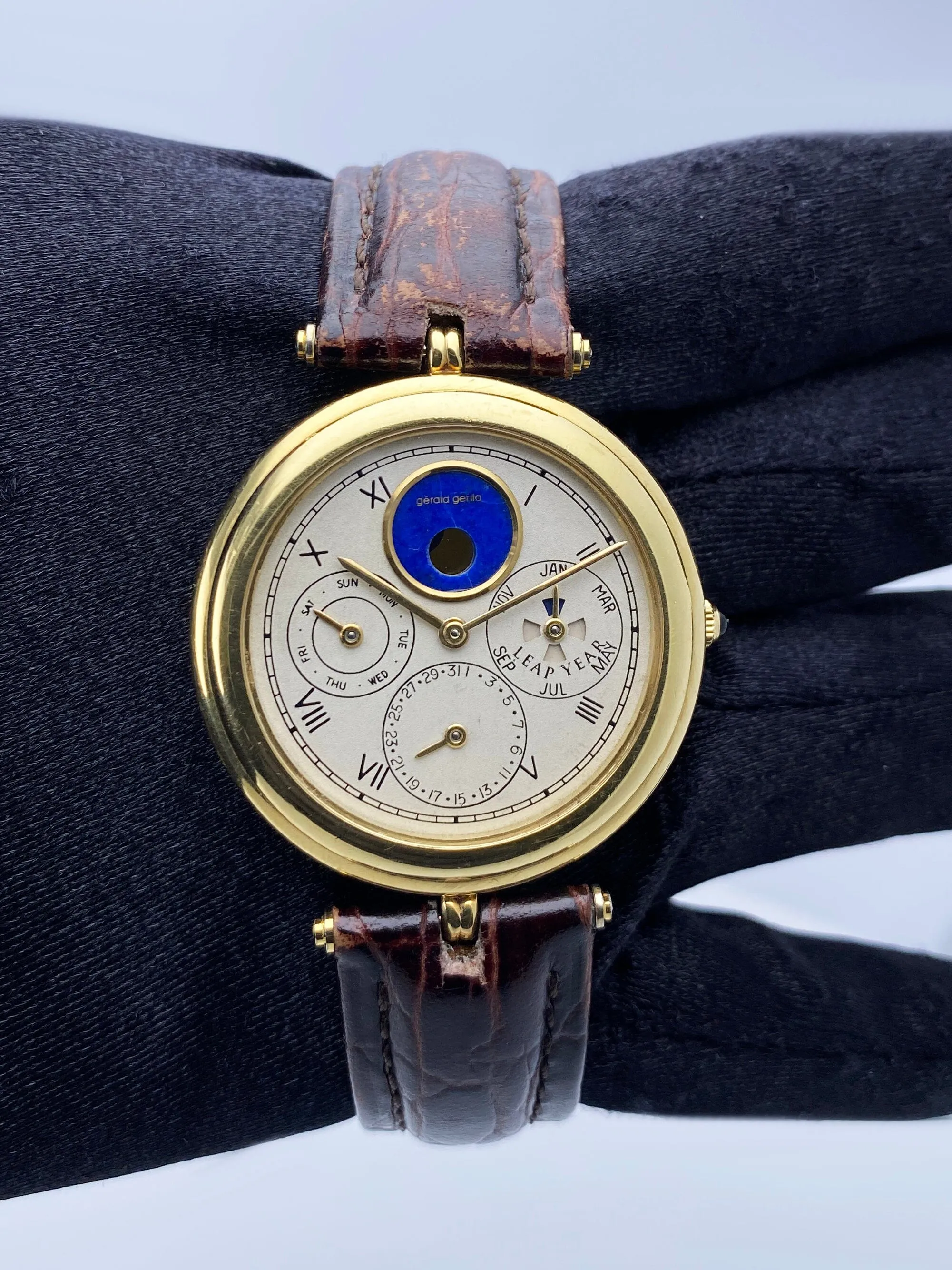 Gérald Genta G21324 Perpetual Calendar Yellow Gold Mens Watch