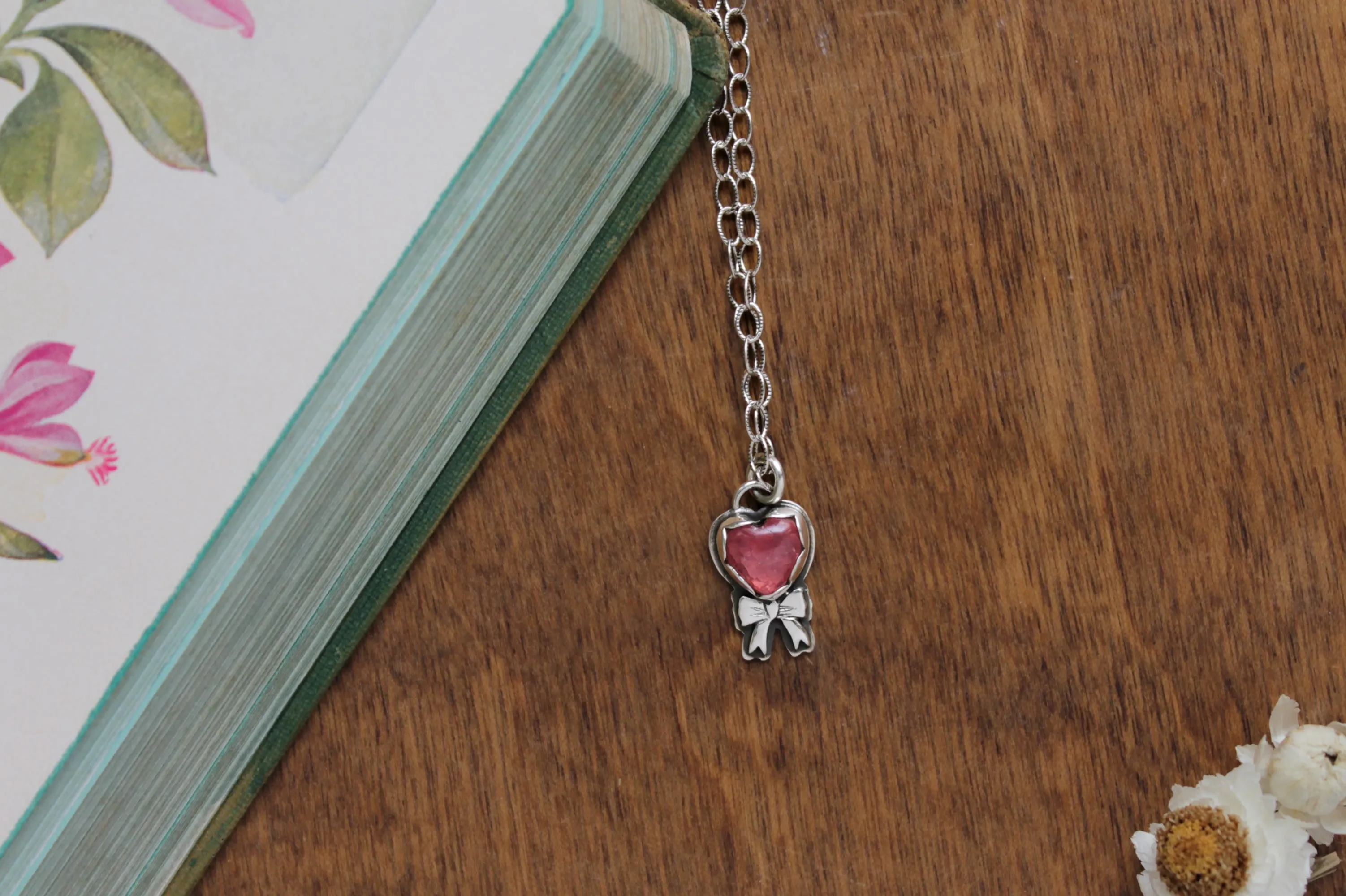 Hearts Promise Rose Quartz Necklace