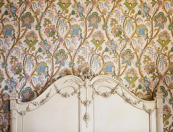 Kate Pattern Wallpaper White Bed Board Vintage Backdrop
