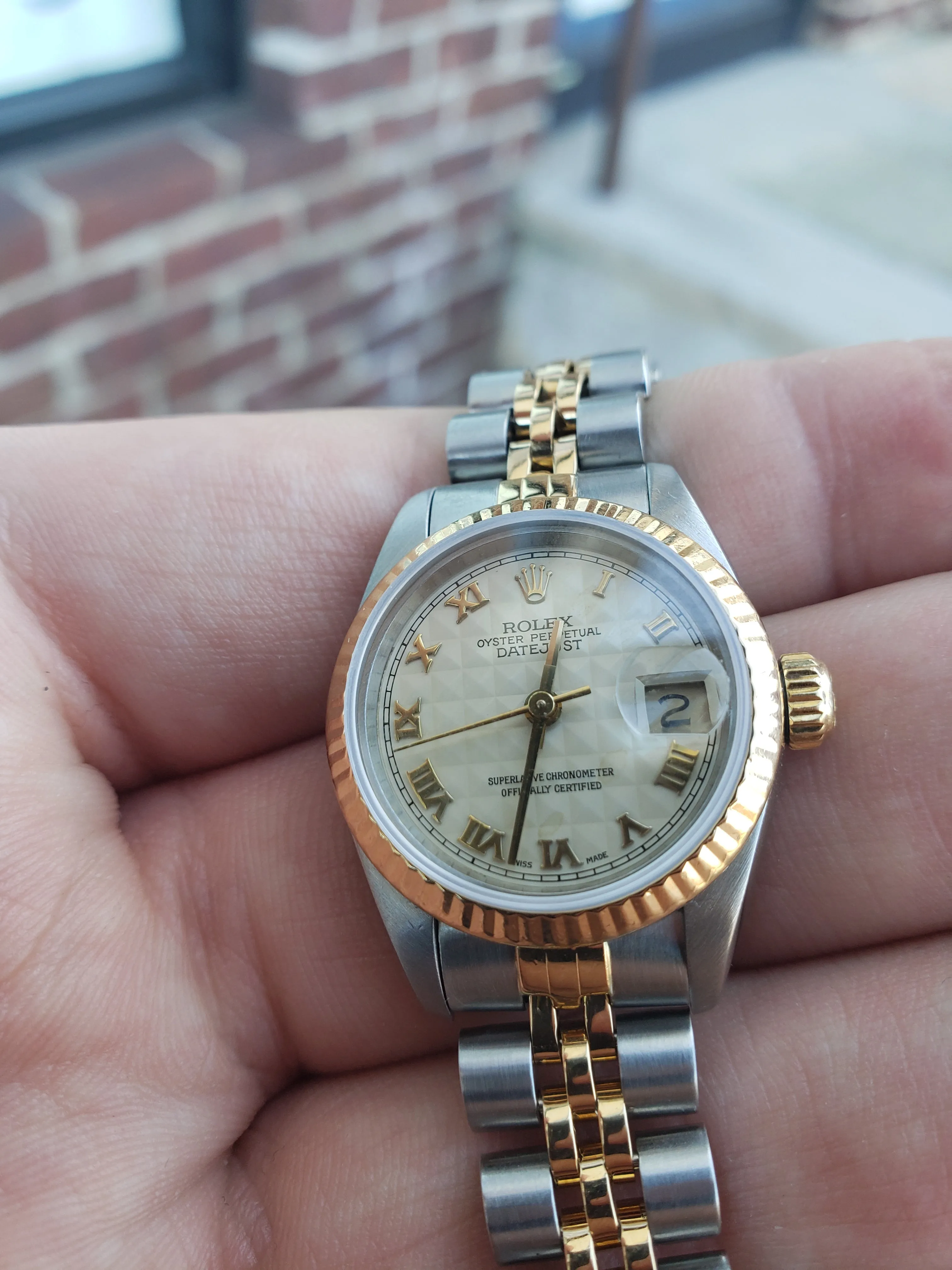 Ladies Rolex DateJust 26mm 69173 Cream Pyramid 18K Two-Tone Gold Jubilee Watch