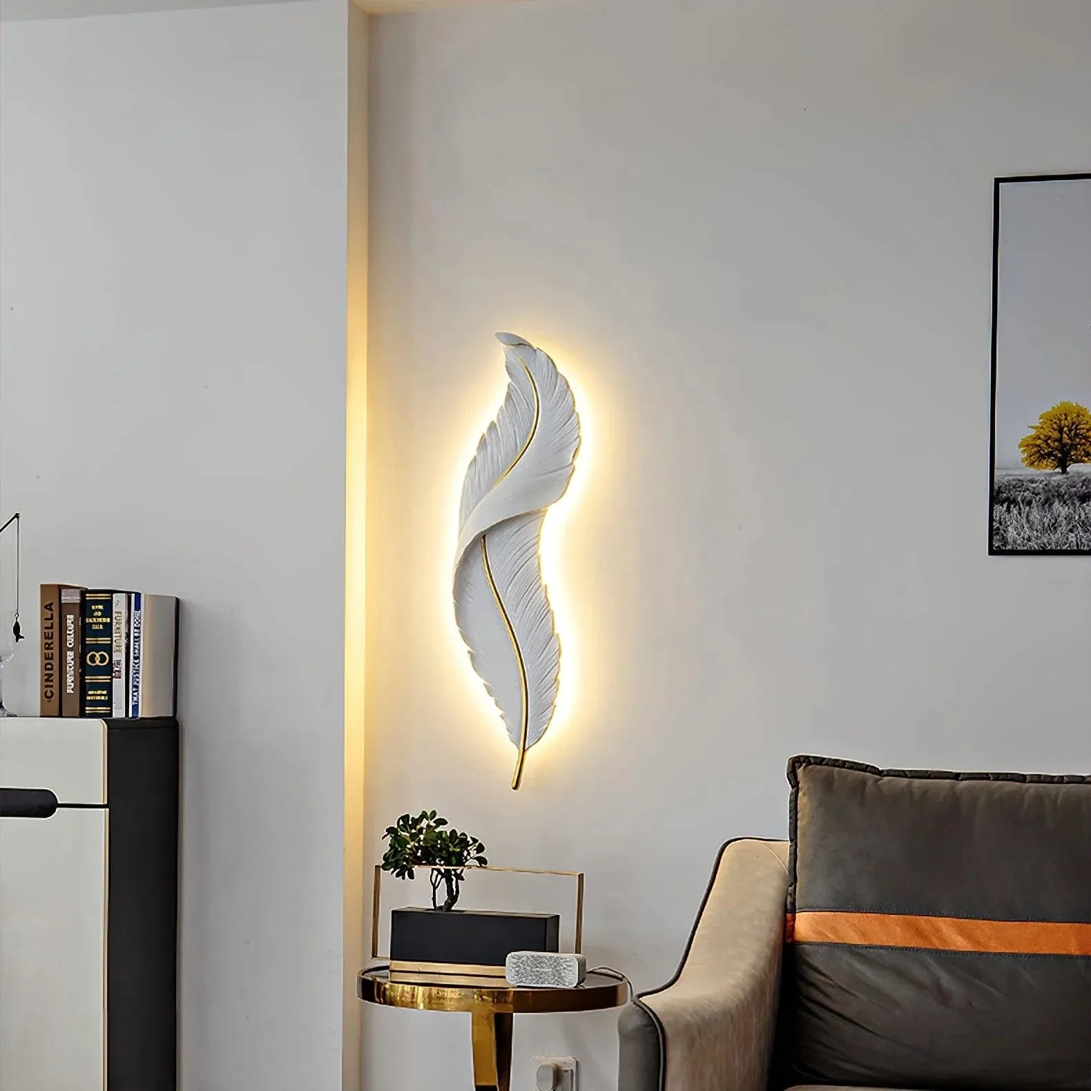 Light Luxury Feather Wall Lamp