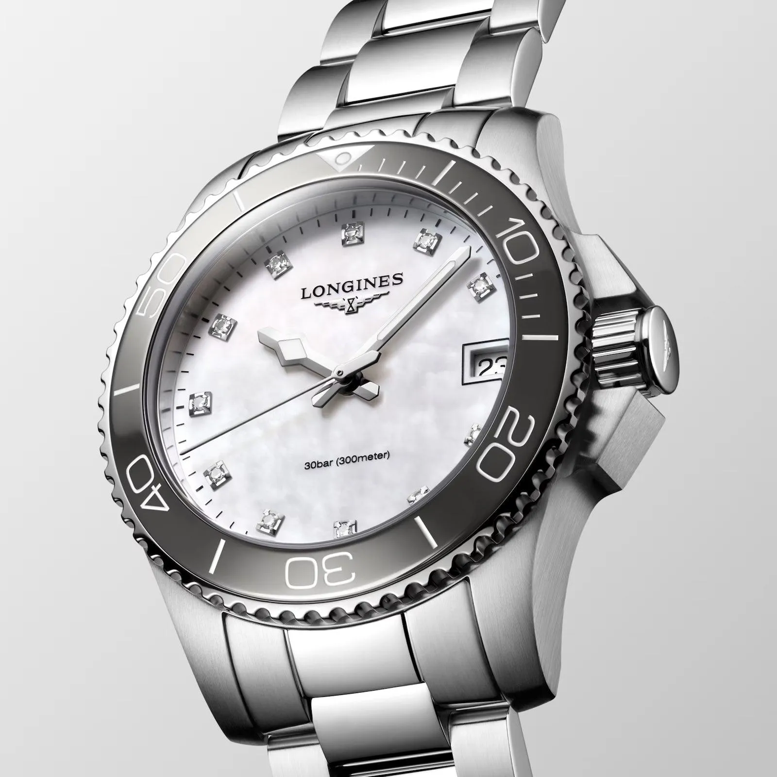 LONGINES HYDROCONQUEST WATCH 32mm Madreperper Diamonds Steel Quartz