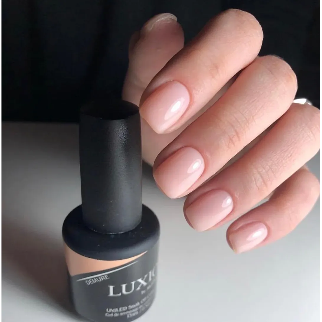 Luxio Demure