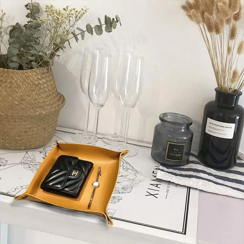 Luxora | Elegant Faux Leather Jewelry Tray