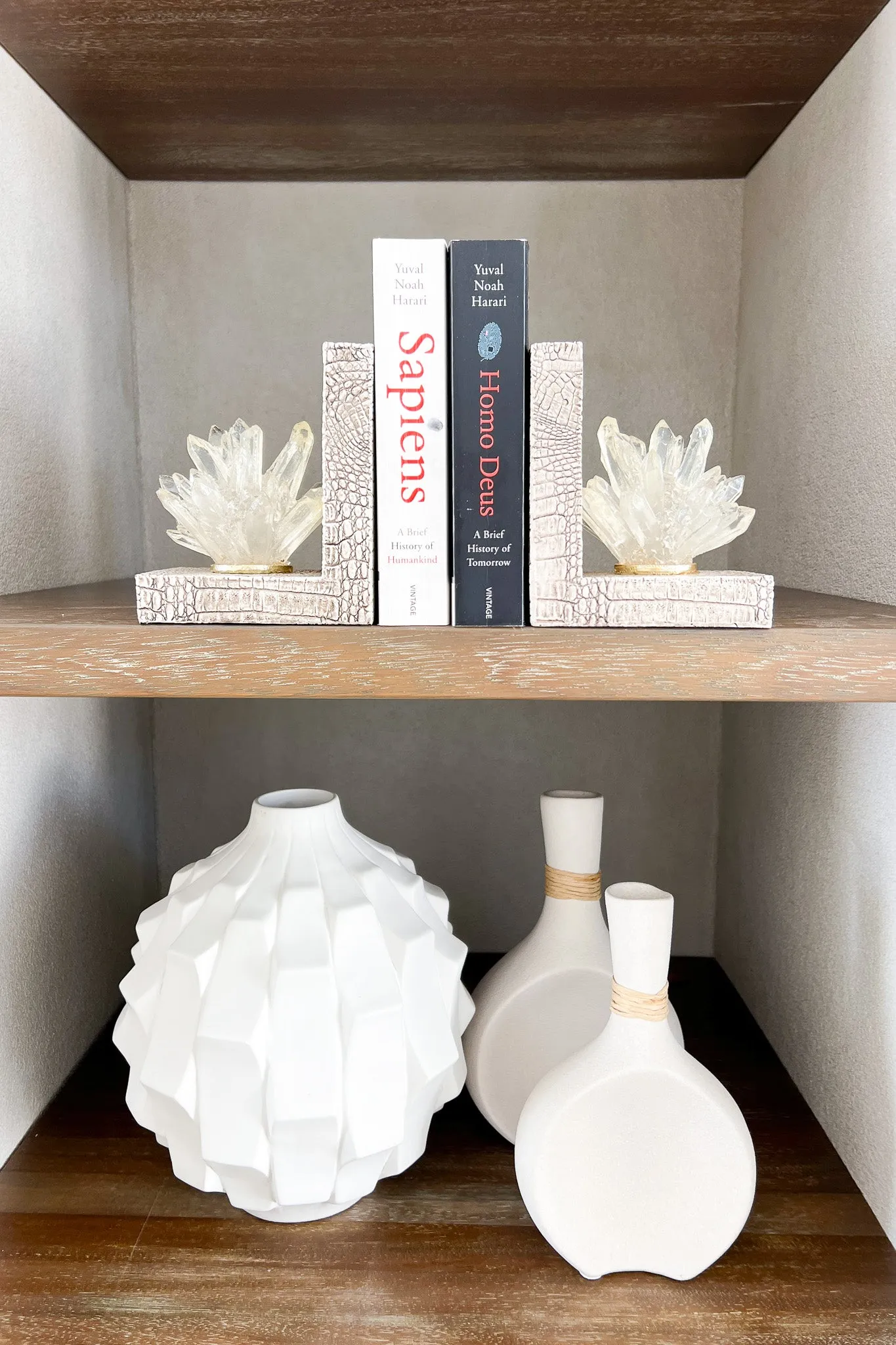MAGPIE HOME Resin Quartz Crystal Bookends
