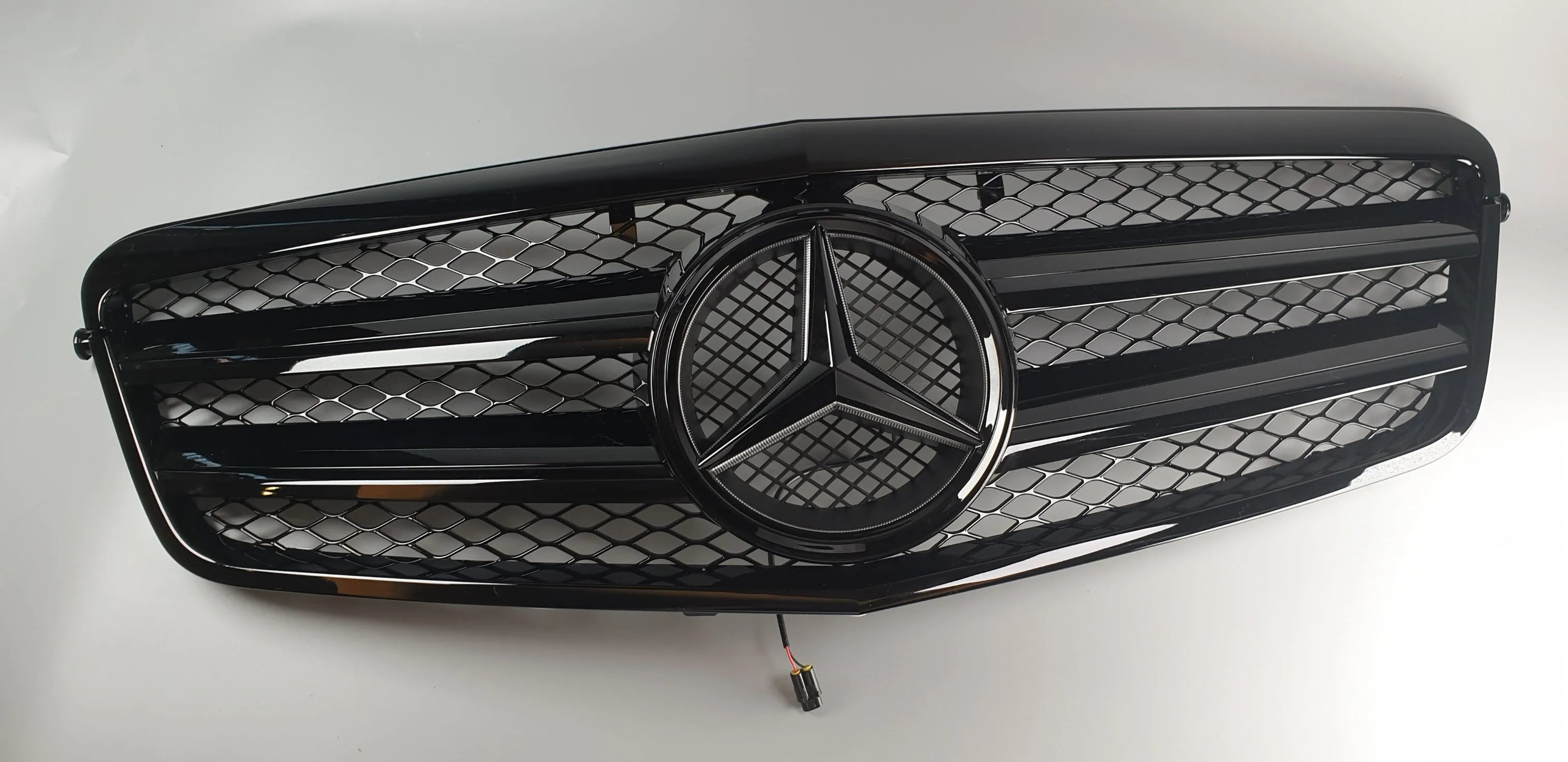 Mercedes Benz W212 E-Class Grille 2 Fin with LED Illuminated Star