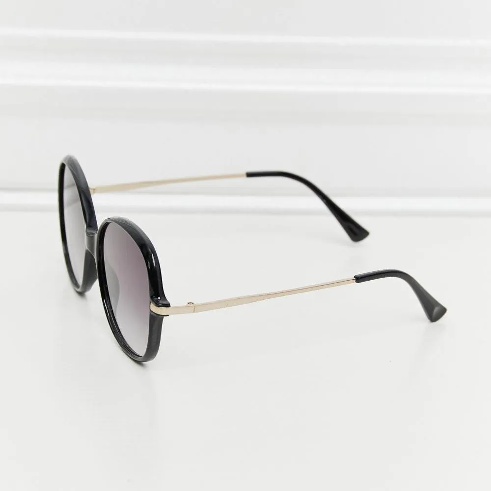 Metal-Plastic Hybrid Full Rim Sunglasses
