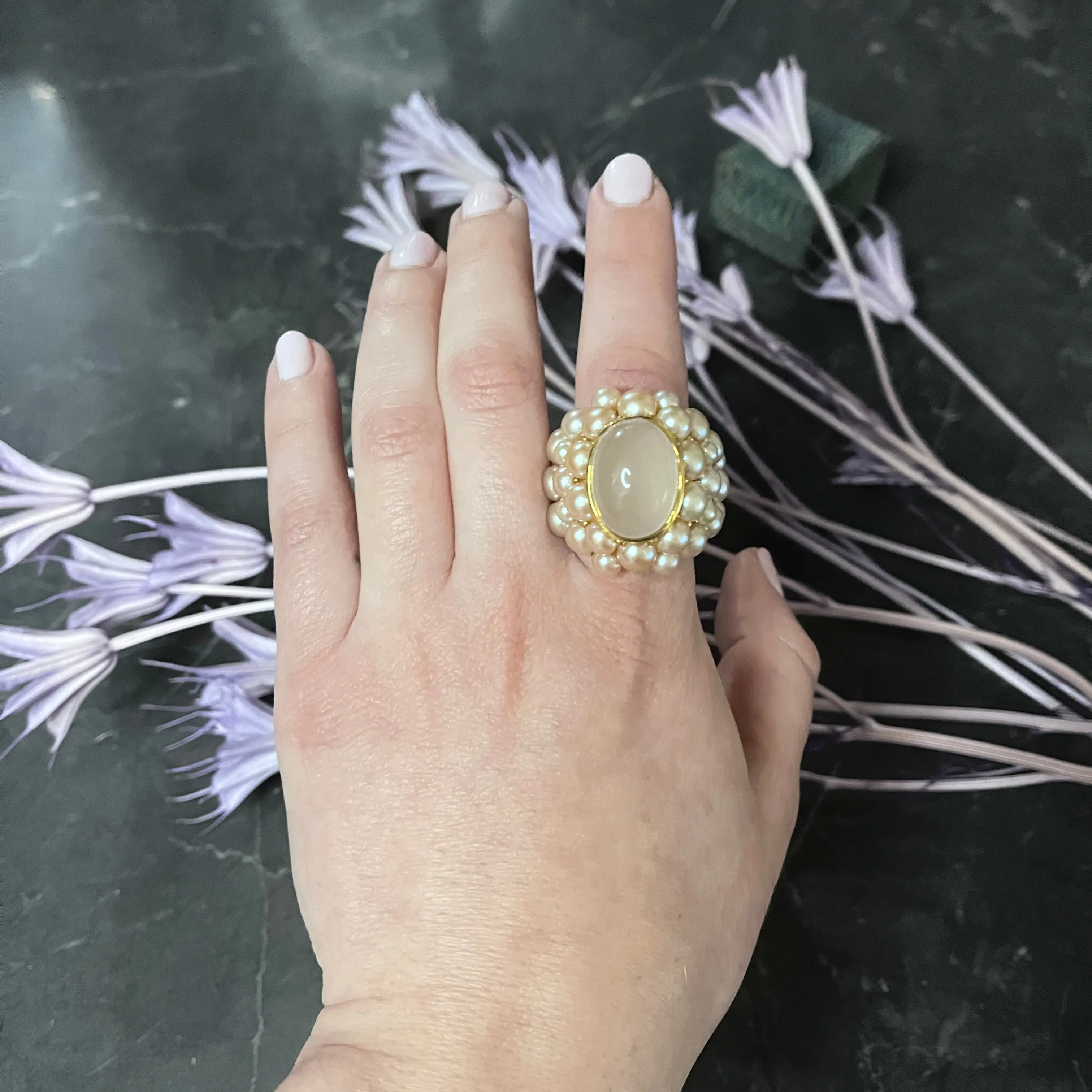 Mimi Milano Rose Quartz Pink Pearl 18 Karat Yellow Gold Vintage Cocktail Ring