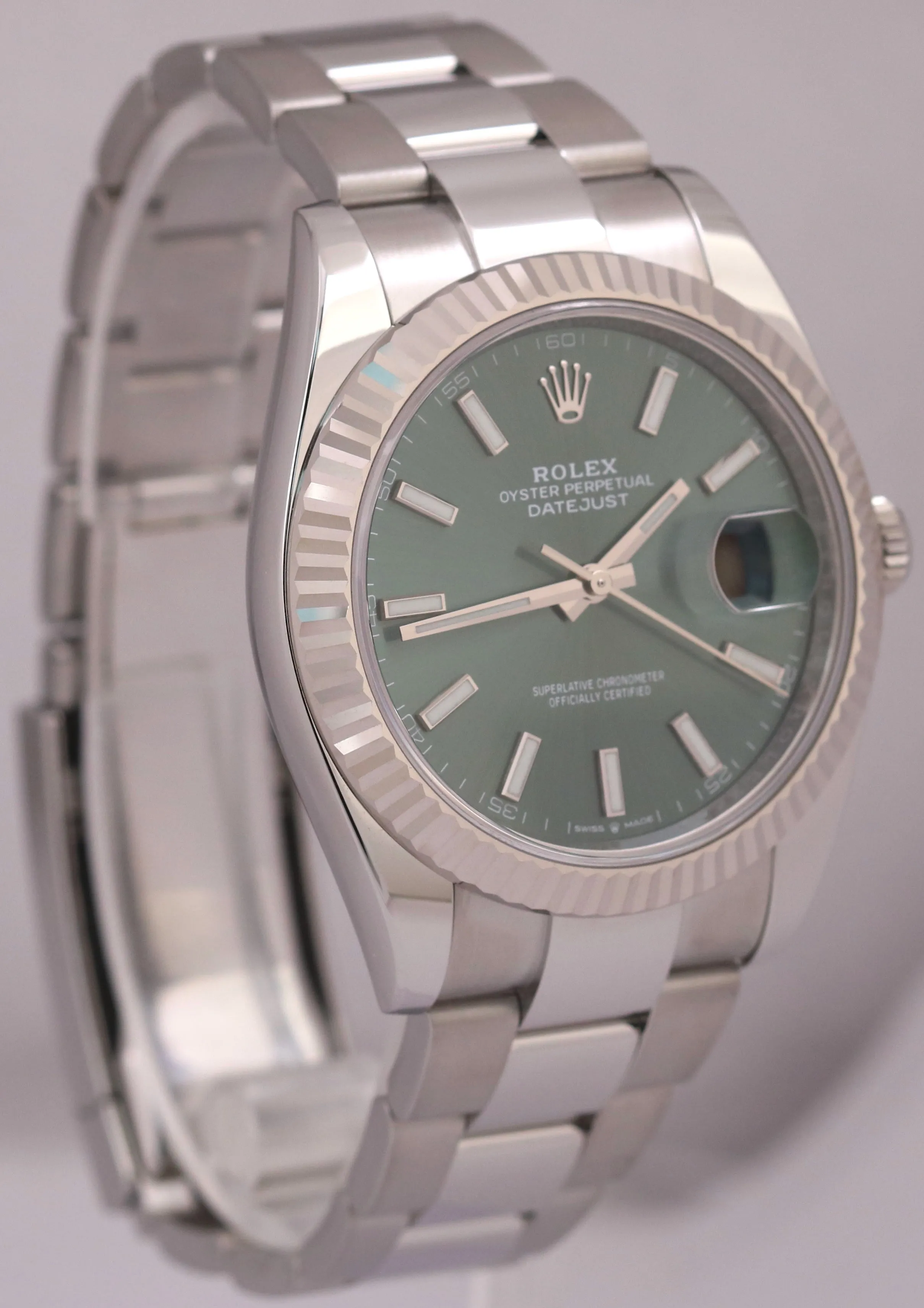 MINT 2024 PAPERS Rolex DateJust 41mm MINT GREEN 18K Oyster Fluted 126334 BOX