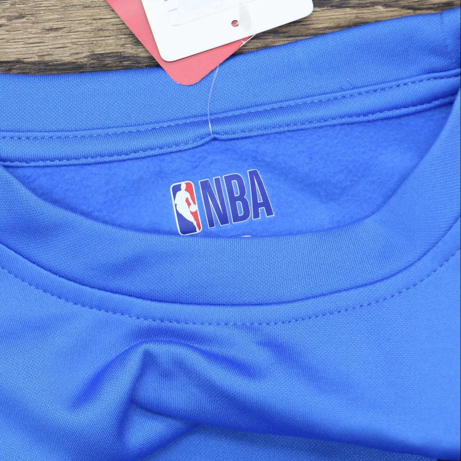 NBA Oklahoma City Thunder Men's Crew Neck Sport Fleece Sweatshirt Light Blue S