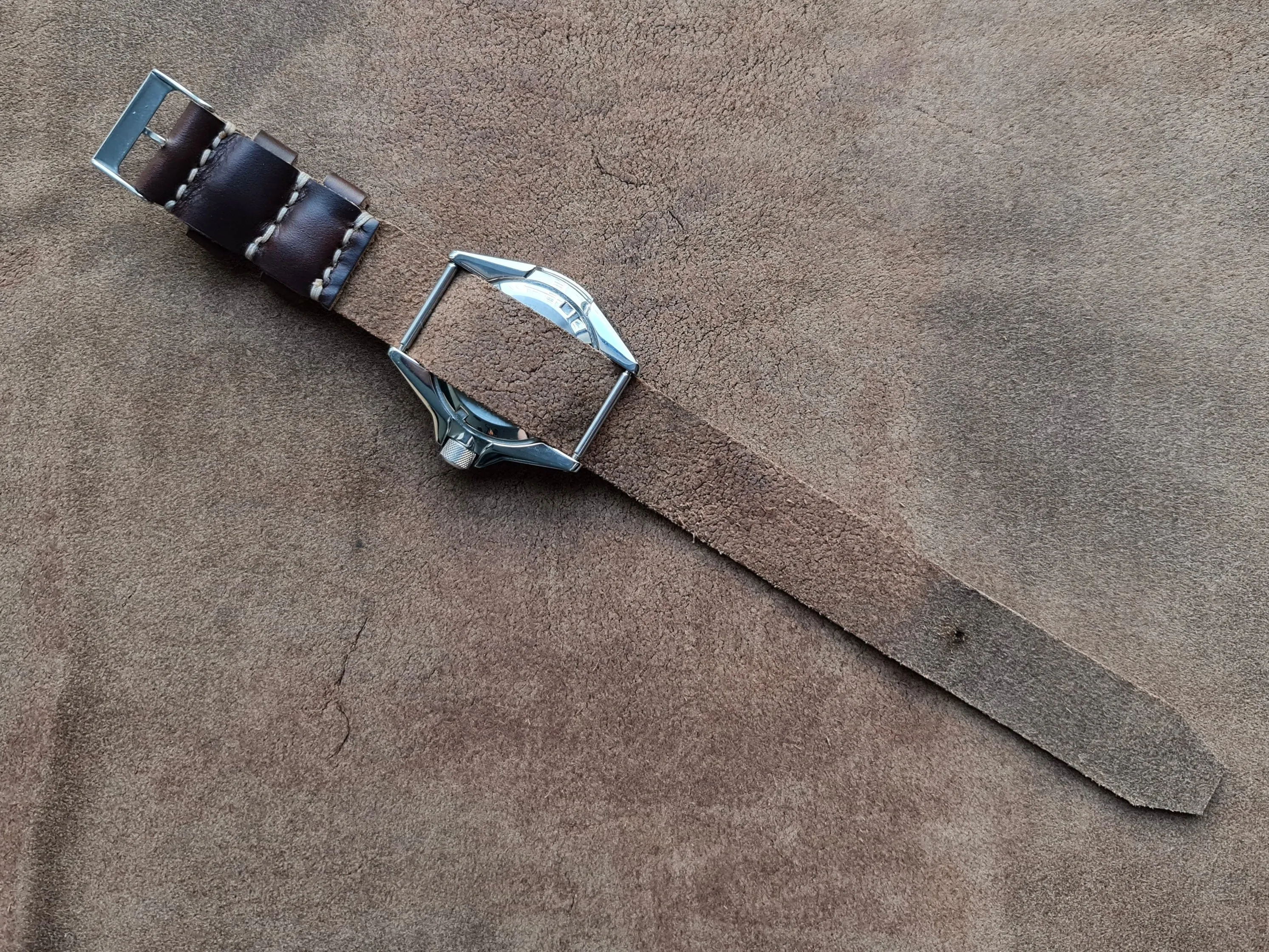 No. 99 Zulu Strap – Handmade One-Piece Watch Strap - Horween Leather