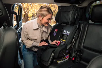 Nuna ROYL Car Seat - Caviar