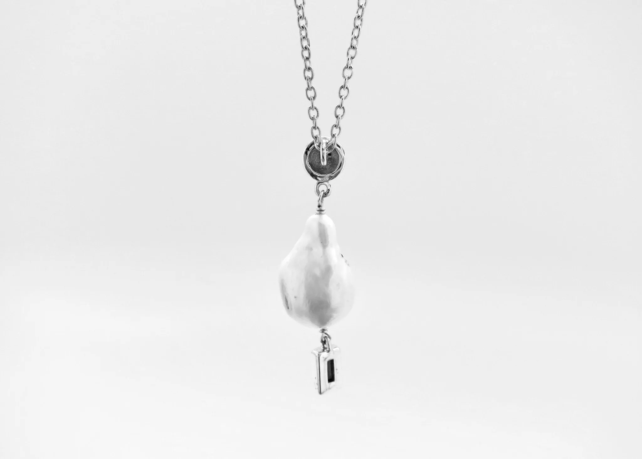 October (baroque pearl birthstone necklace)