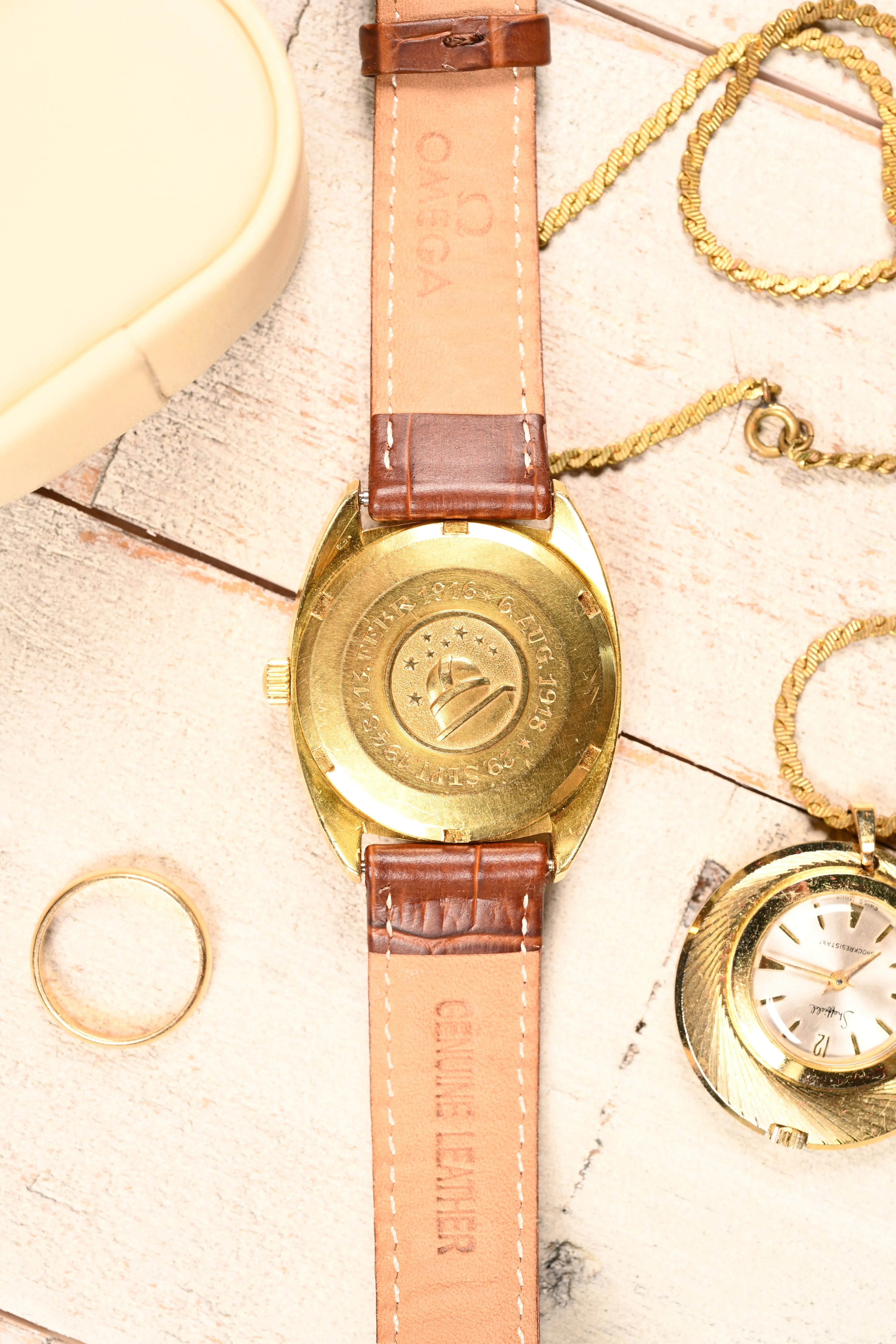 Omega Constellation 168.009 - 18kt yellow gold