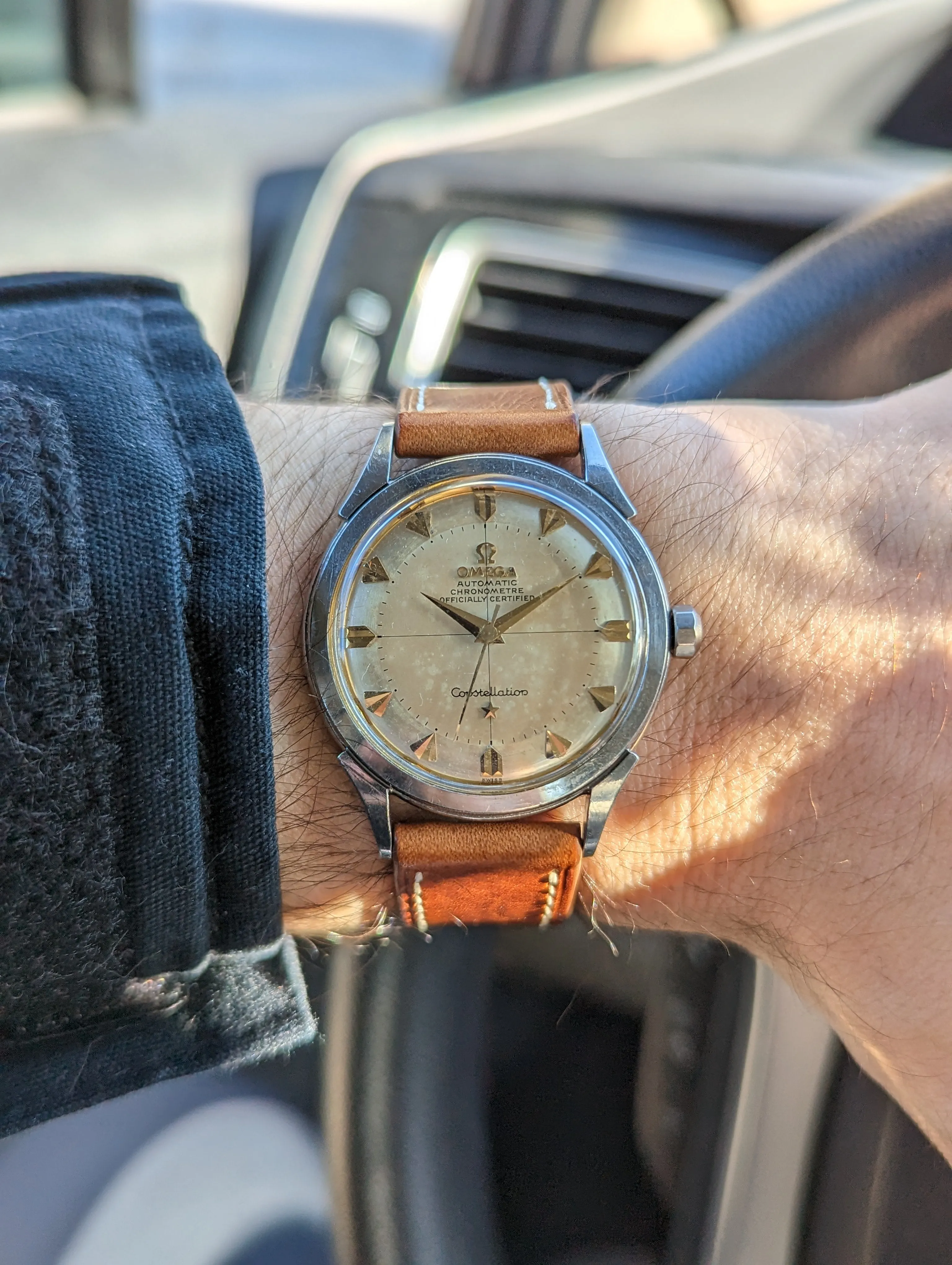 Omega Constellation 2782 w/ original box, papers and strap. Military provenance.