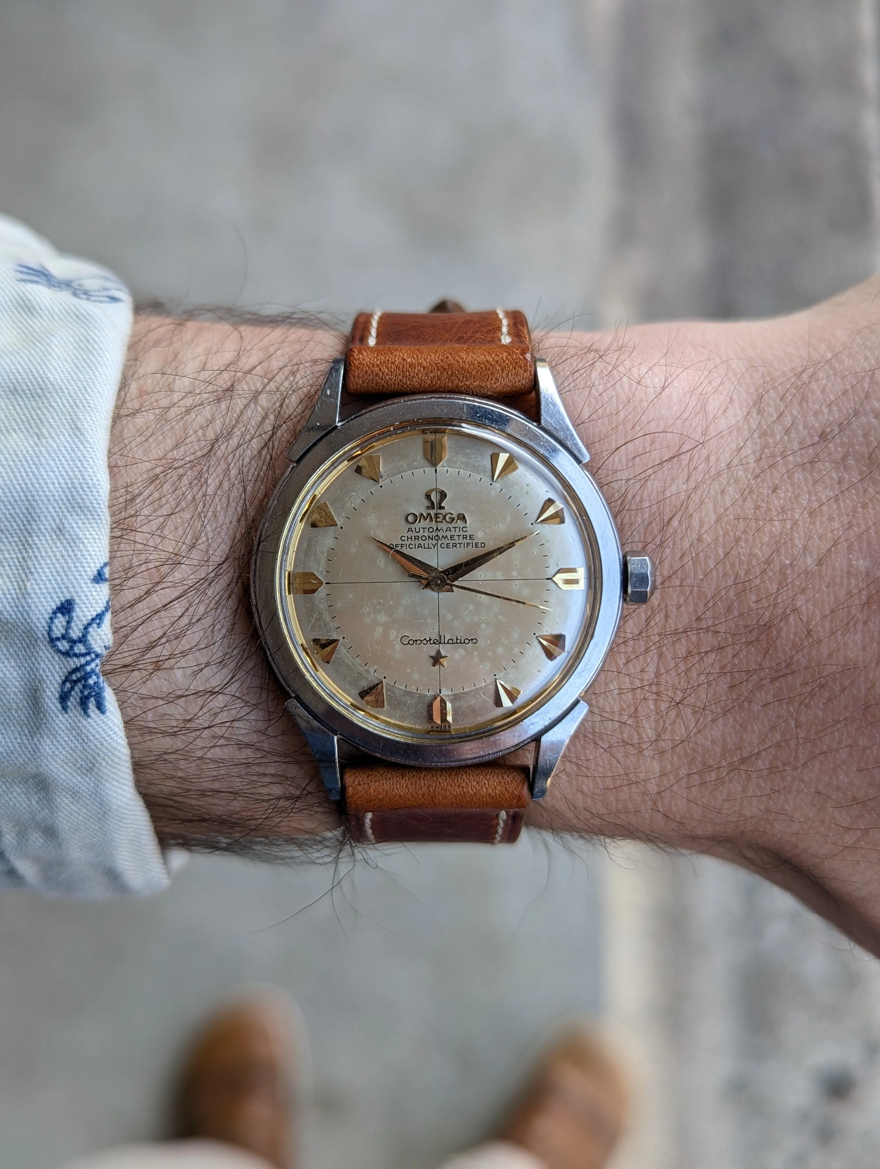 Omega Constellation 2782 w/ original box, papers and strap. Military provenance.
