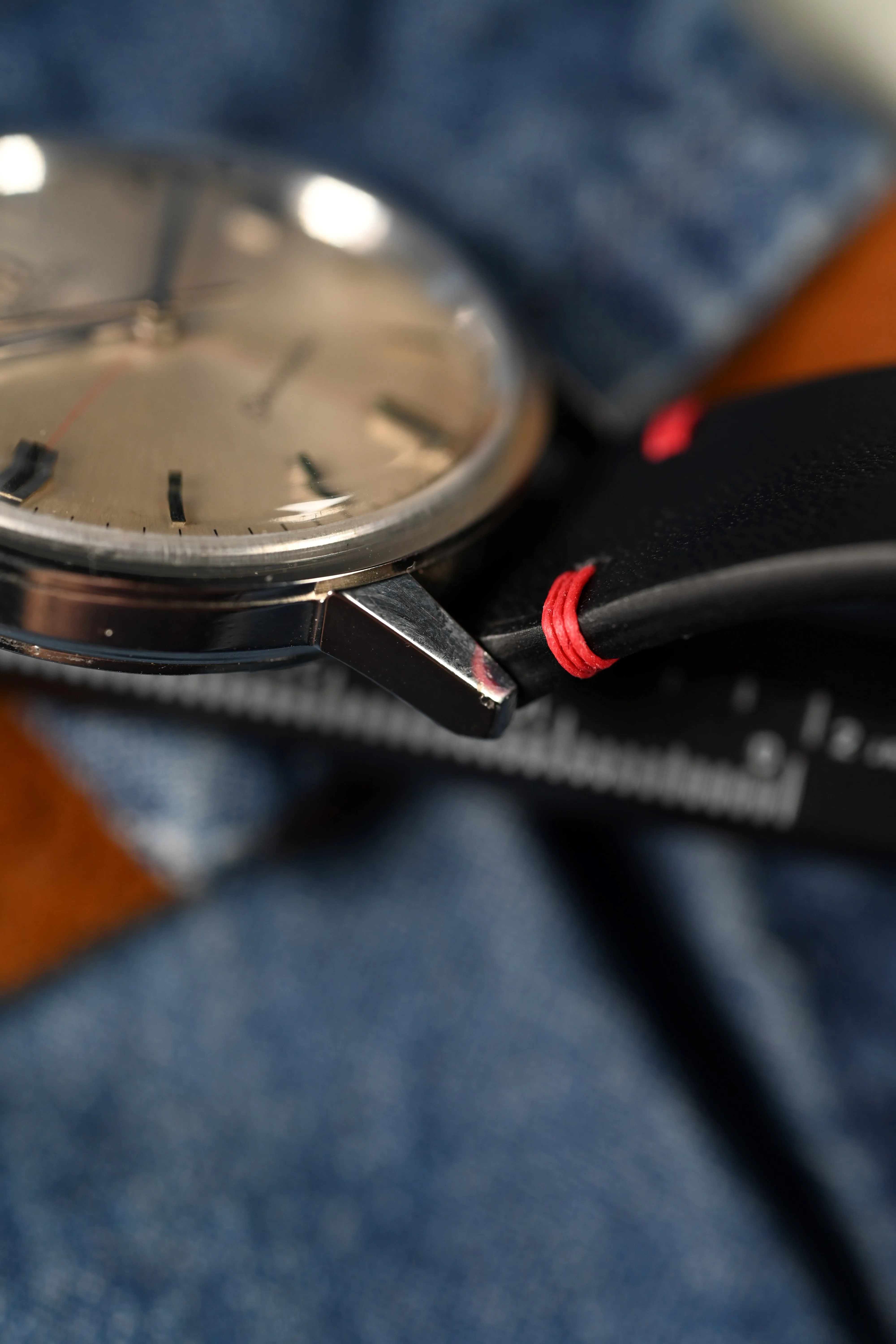Omega Seamaster 165.002 - Red Crosshair