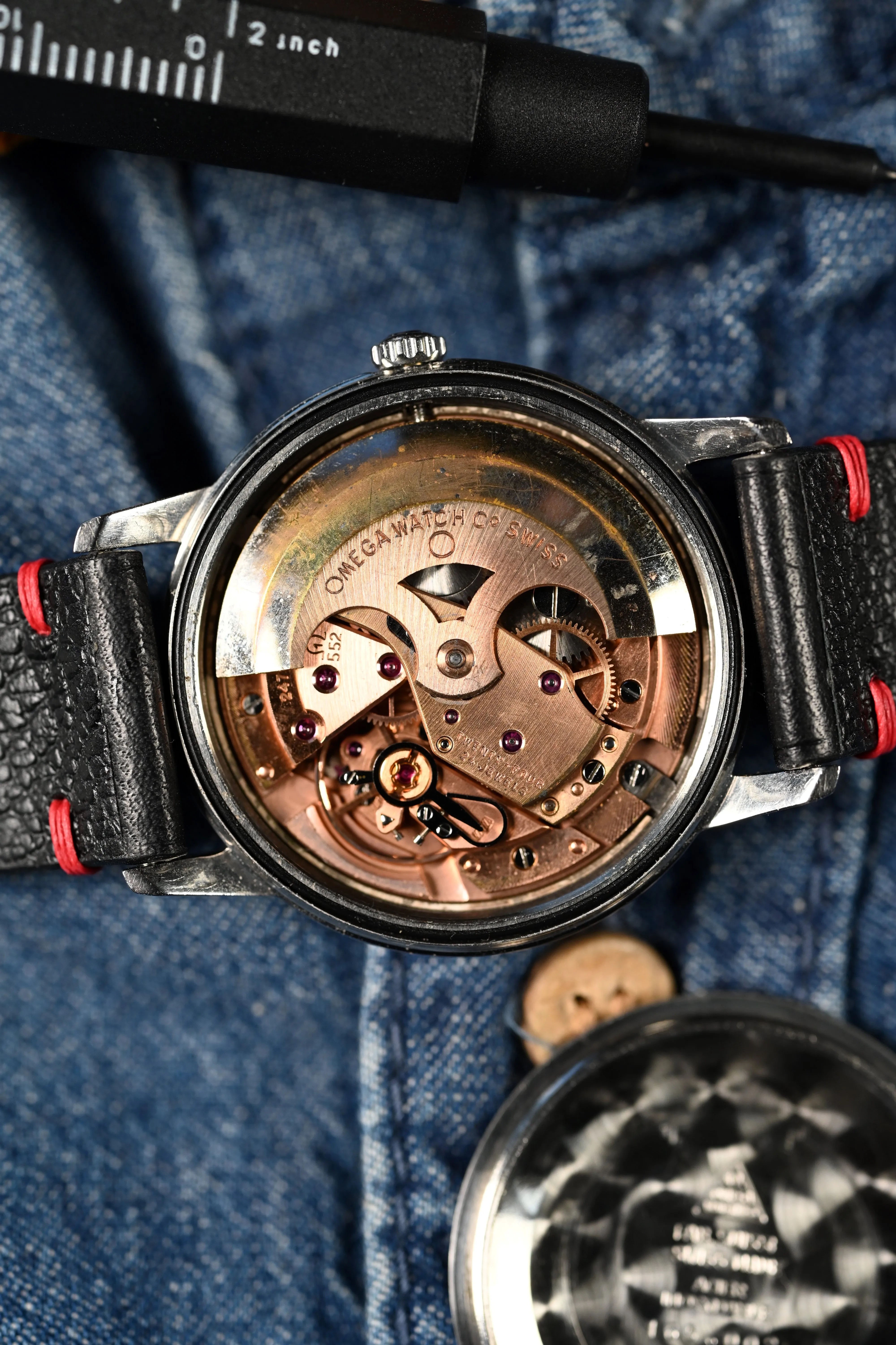 Omega Seamaster 165.002 - Red Crosshair
