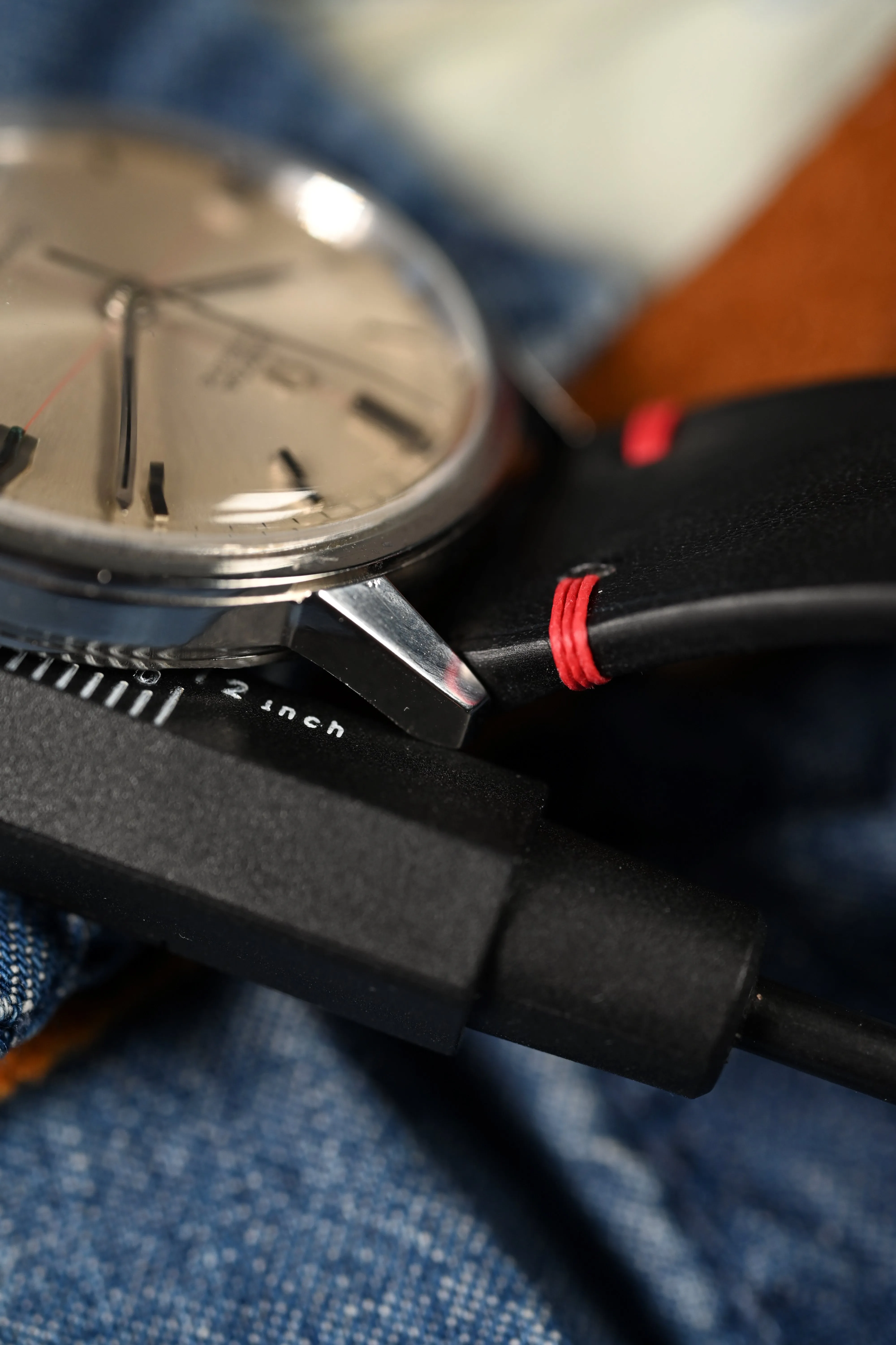 Omega Seamaster 165.002 - Red Crosshair