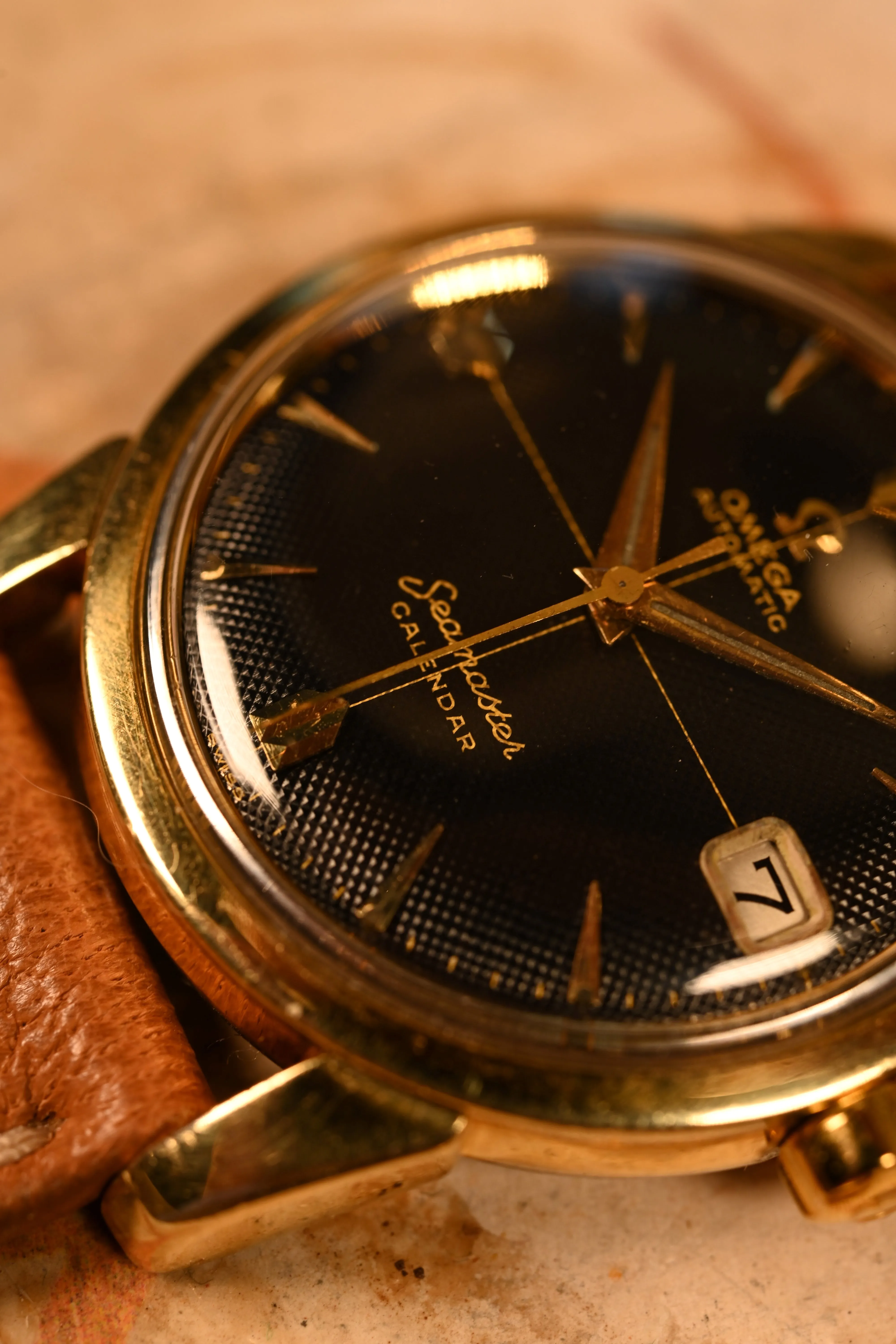 Omega Seamaster 2849 - Waffle/Honeycomb Gilt Dial - Serviced with 1 year warranty.