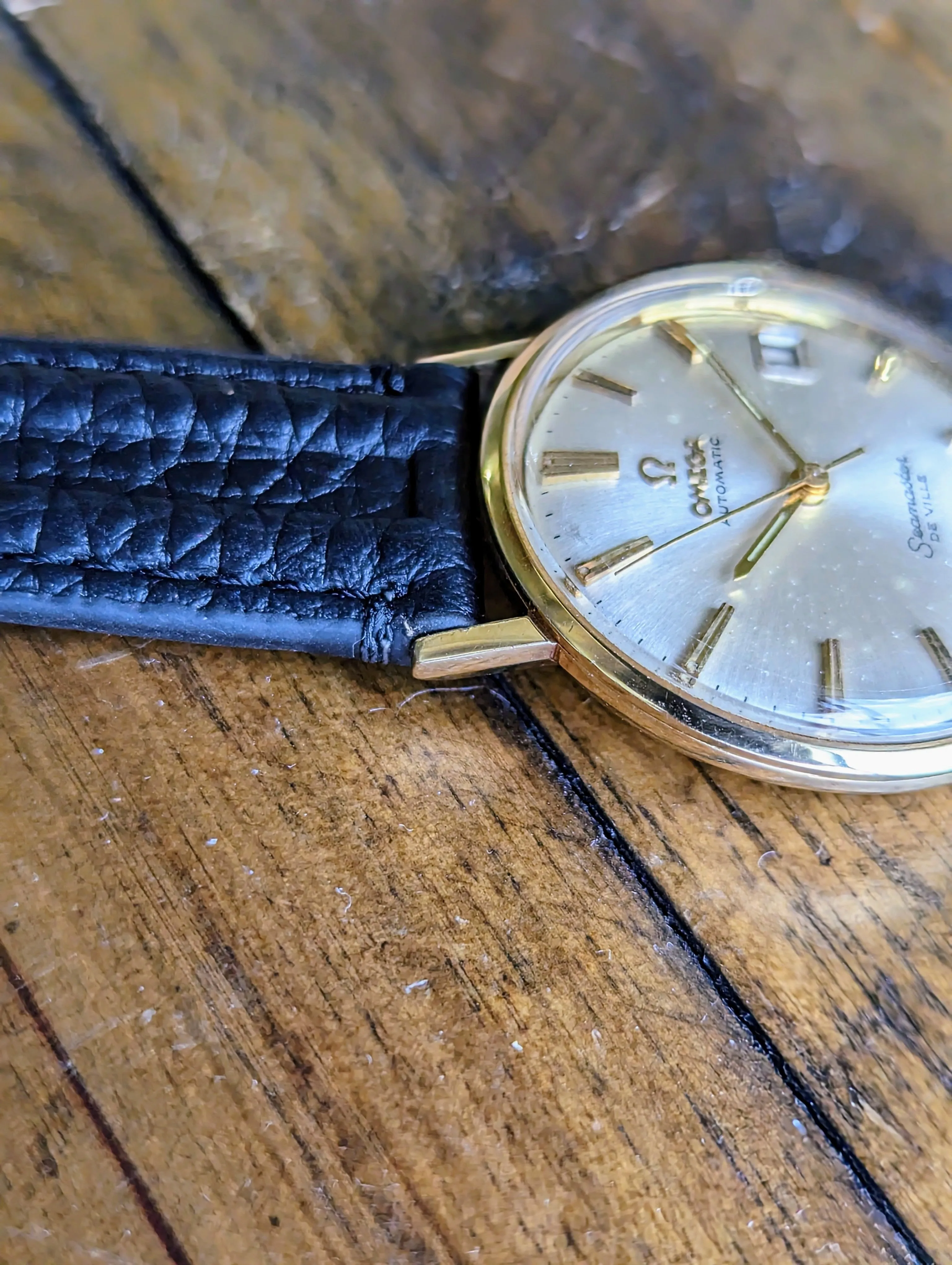 Omega Seamaster Deville - 14kt Gold w/ original buckle.