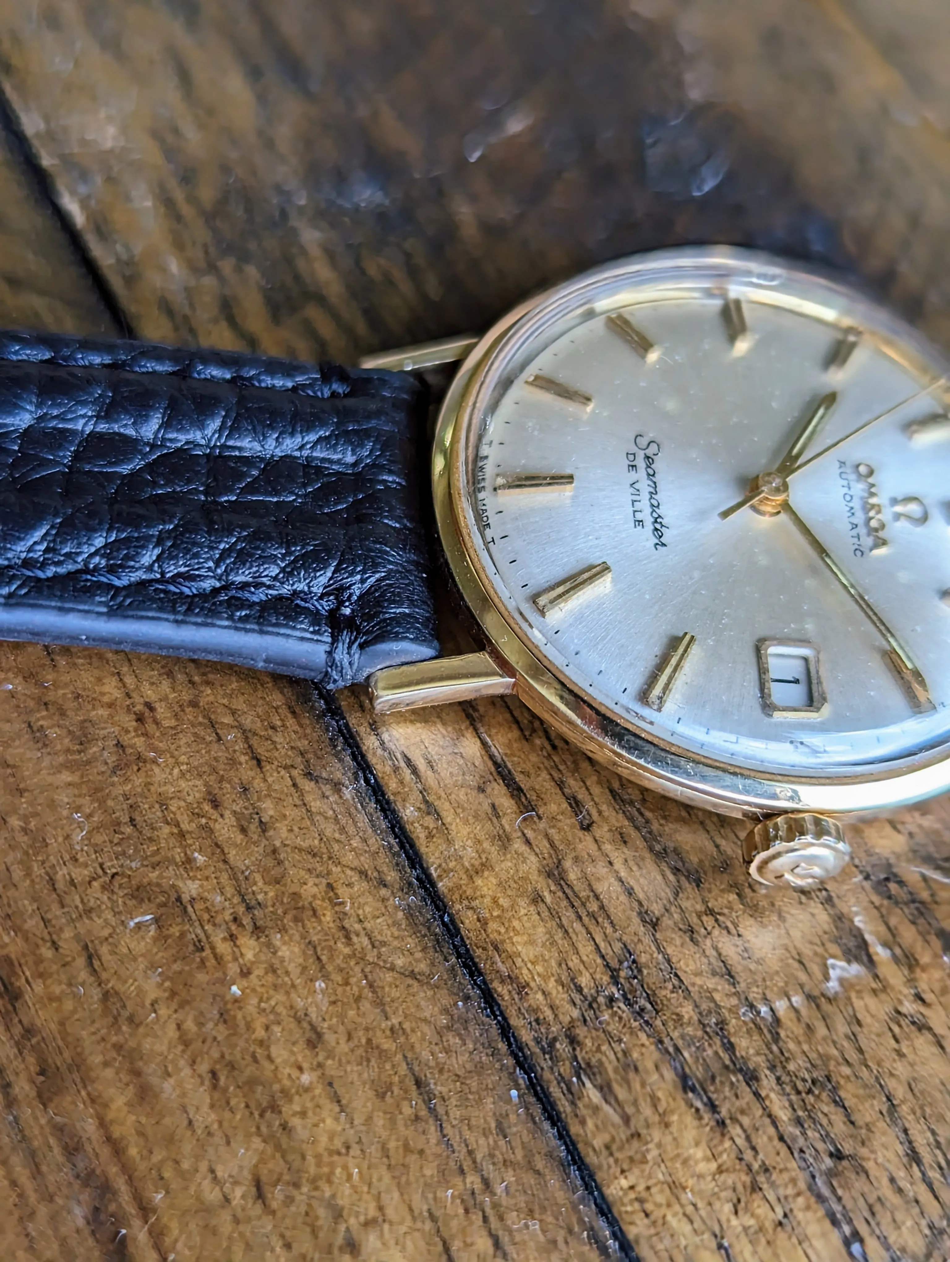 Omega Seamaster Deville - 14kt Gold w/ original buckle.