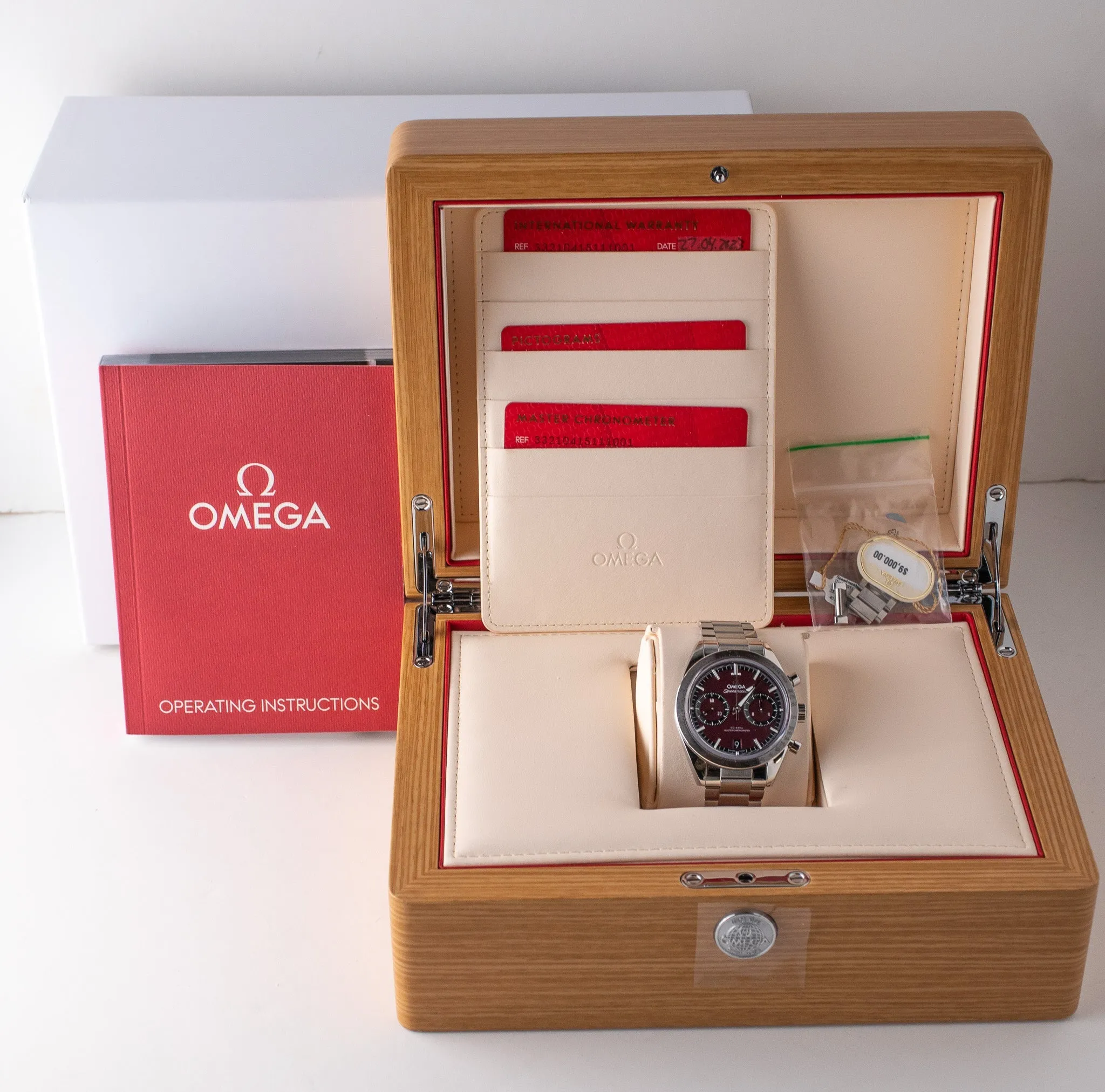 Omega Speedmaster 57' 40.5mm 332.10.41.51.11.001 Burgundy