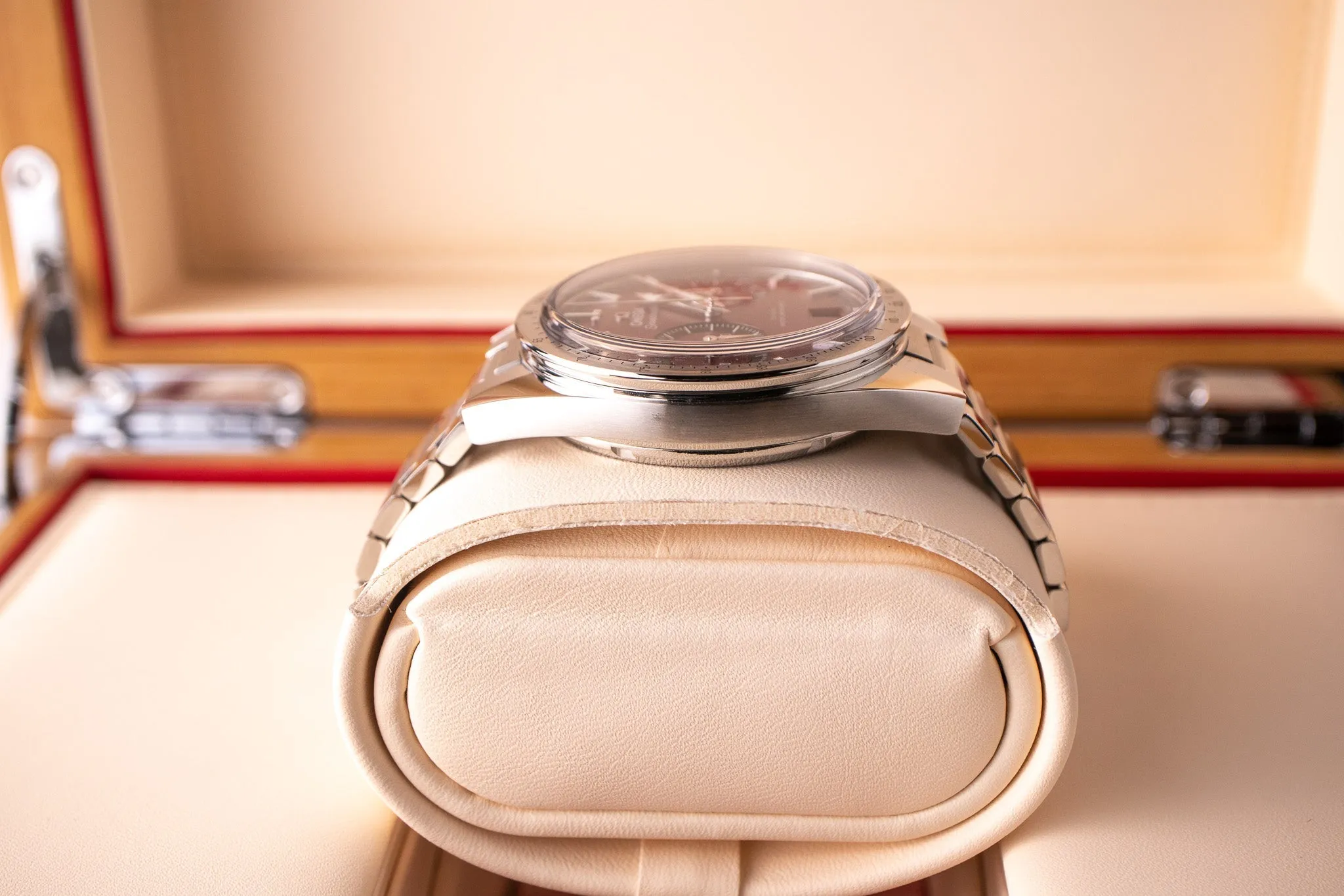 Omega Speedmaster 57' 40.5mm 332.10.41.51.11.001 Burgundy