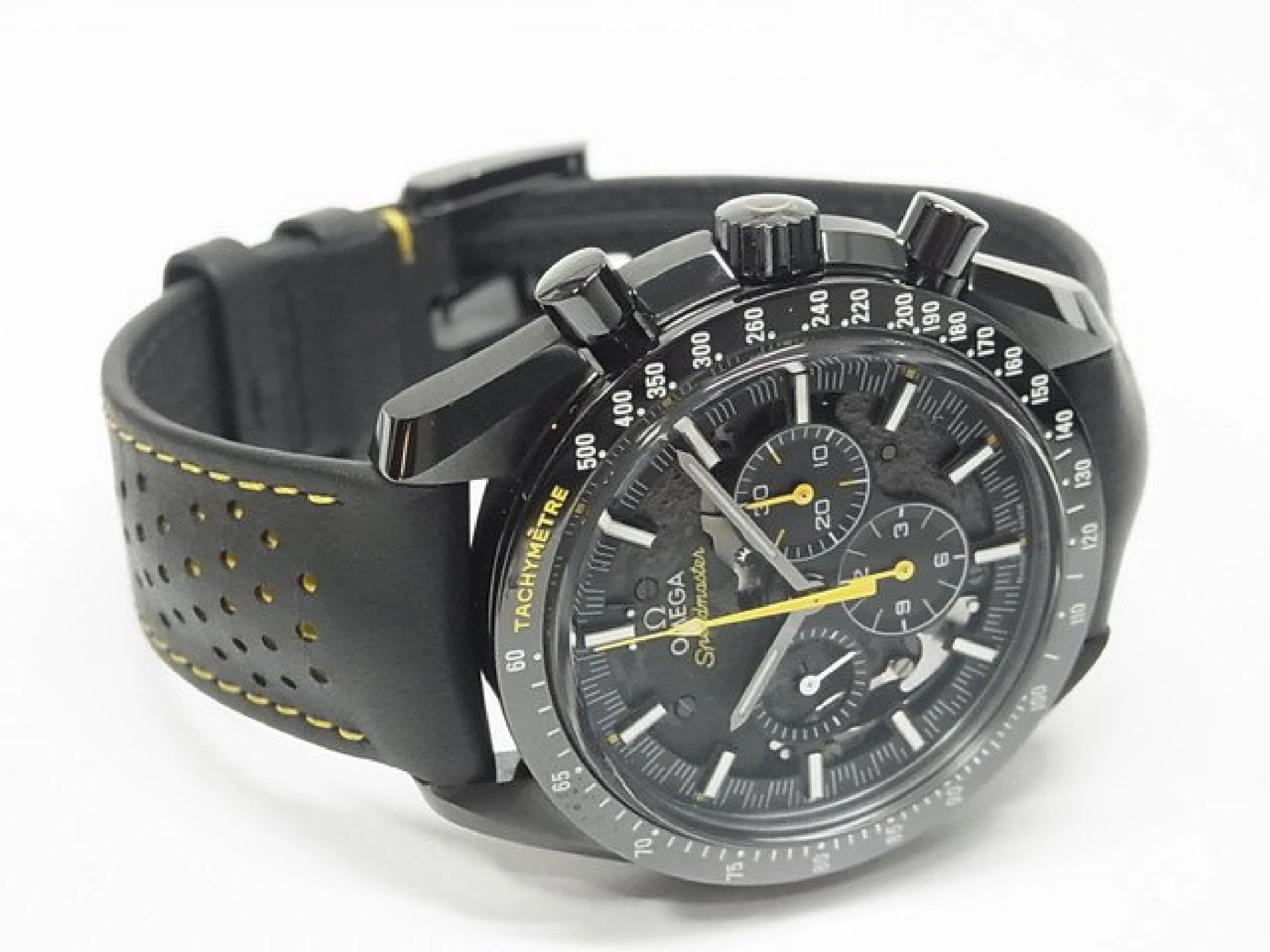 OMEGA Speedmaster dark side of the moon watch Apollo 8 44.25 MM 311.92.44.30.01.001 Mens 179190033