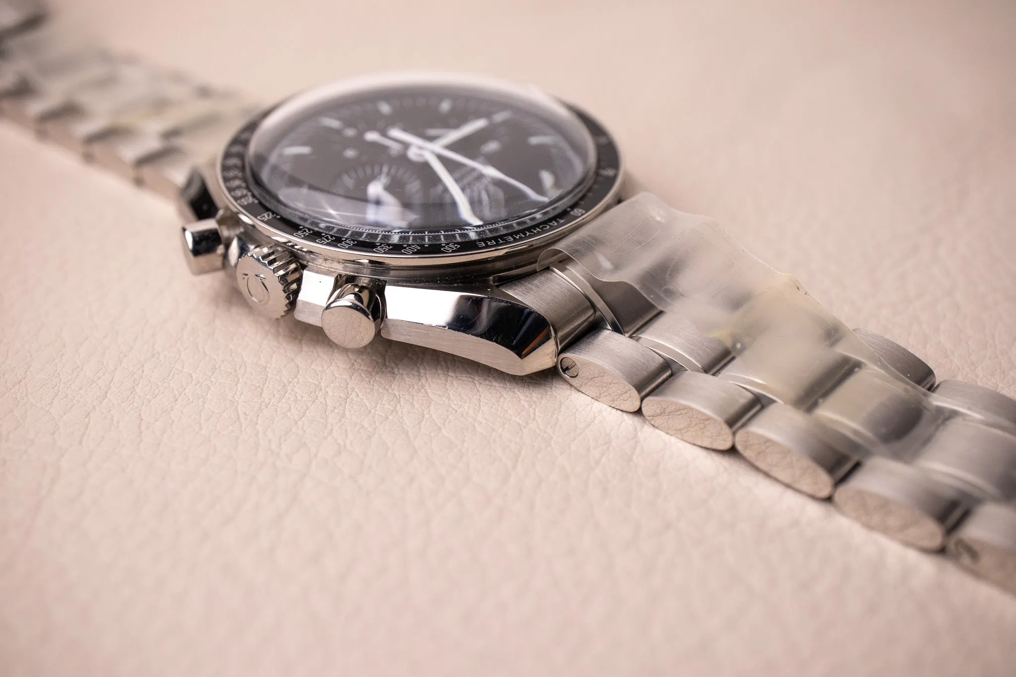 Omega Speedmaster Hesalite 311.30.42.30.01.005