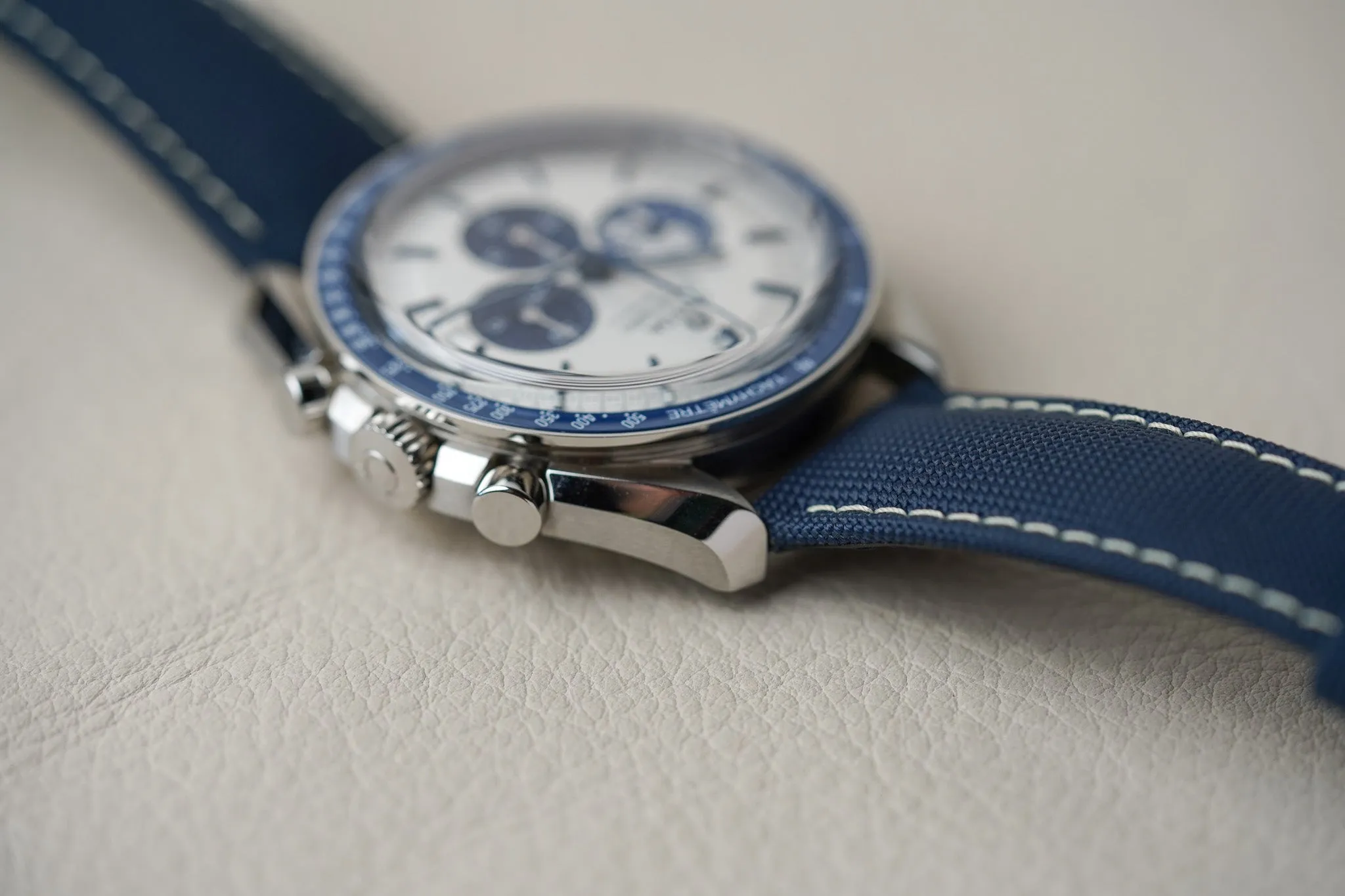 Omega Speedmaster “Silver Snoopy Award” 310.32.42.50.02.001