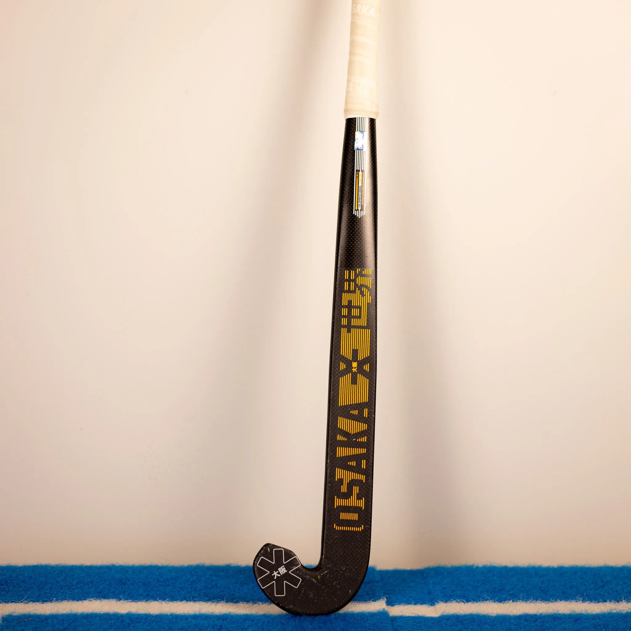 Osaka FutureLab 75 NXT Bow Hockey Stick Black/Orange EX DEMO