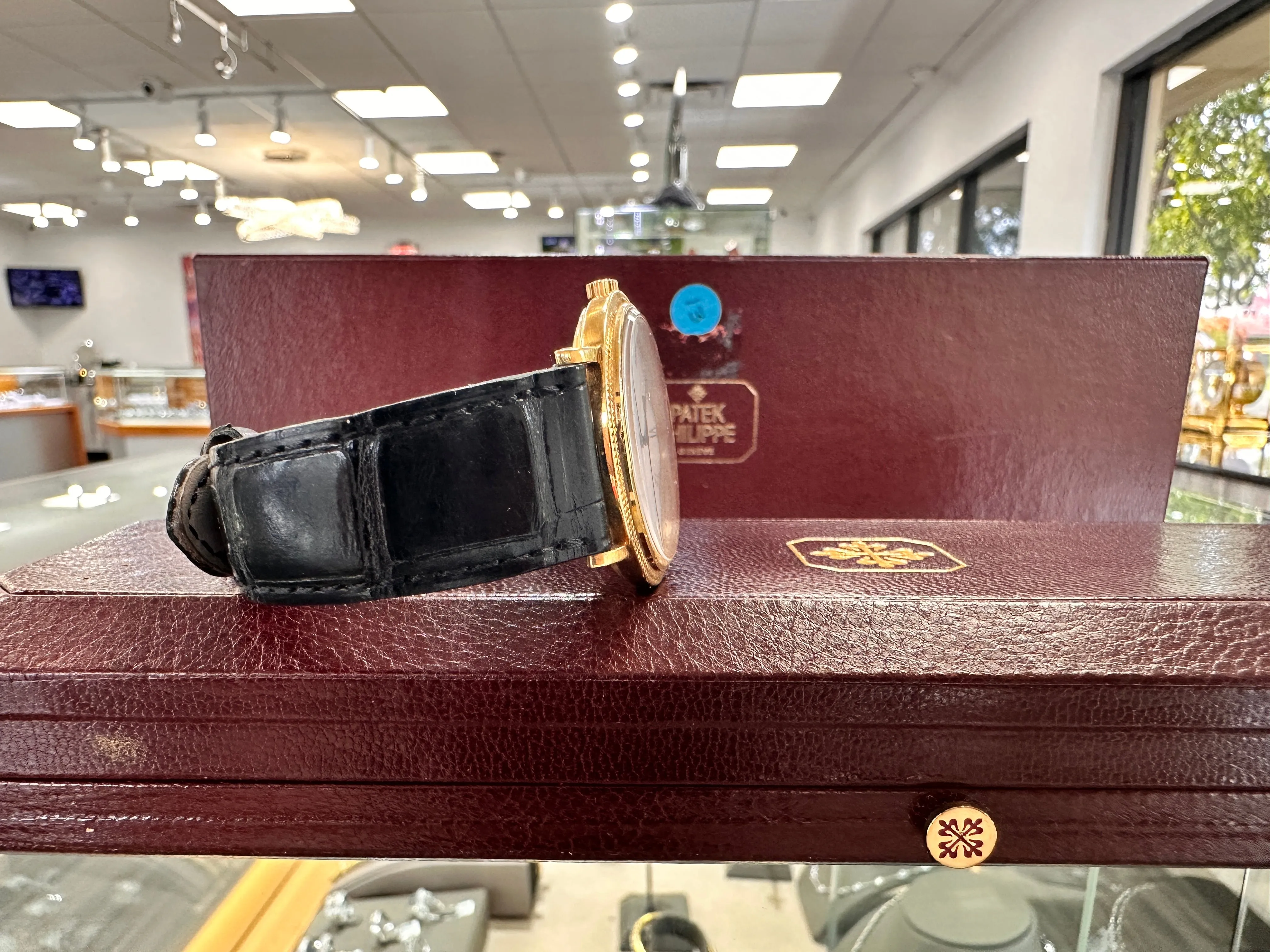 Patek Philippe Calatrava 3944J 18k Yellow Gold Vintage Mint Condition PreOwned