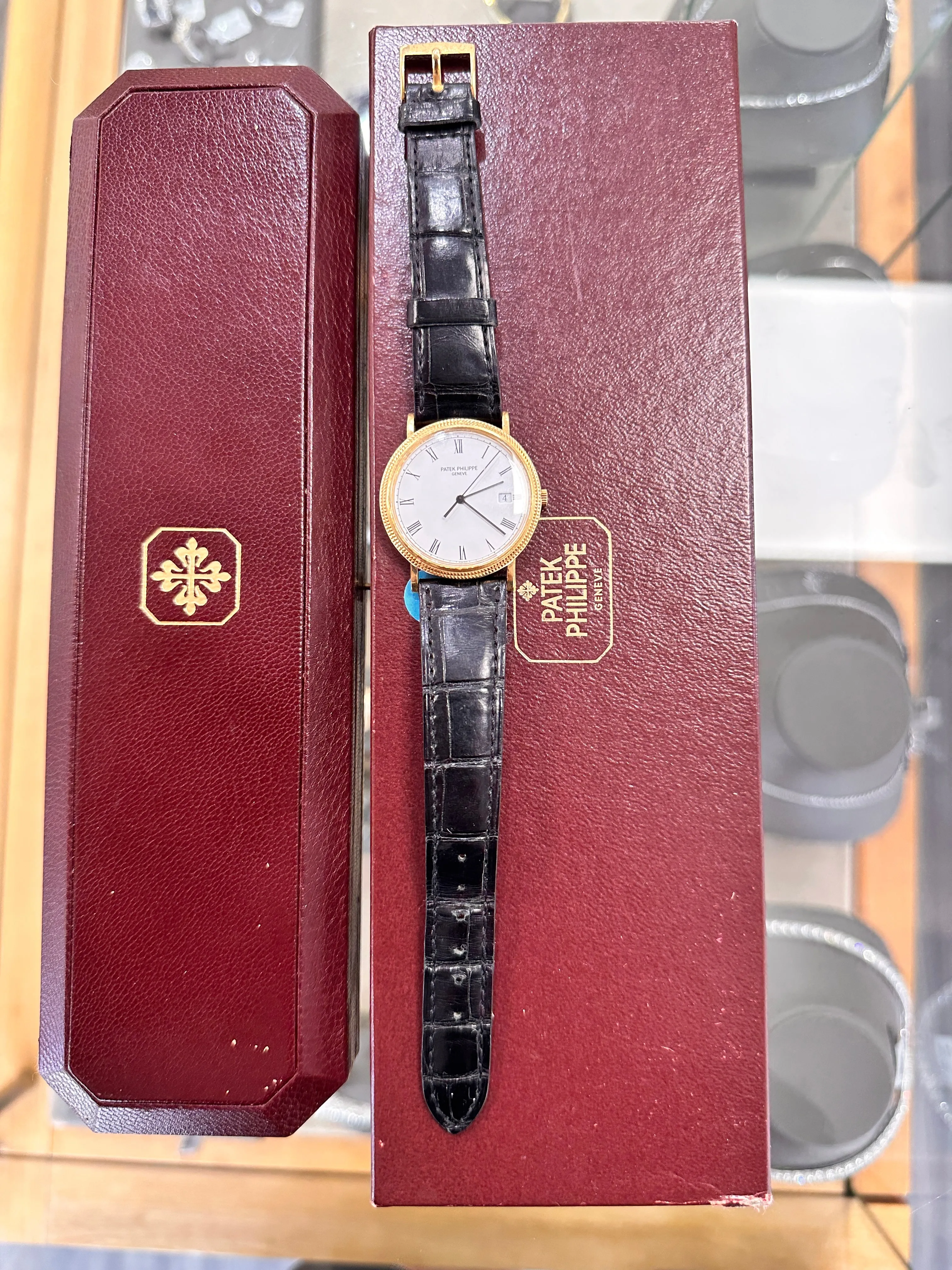 Patek Philippe Calatrava 3944J 18k Yellow Gold Vintage Mint Condition PreOwned