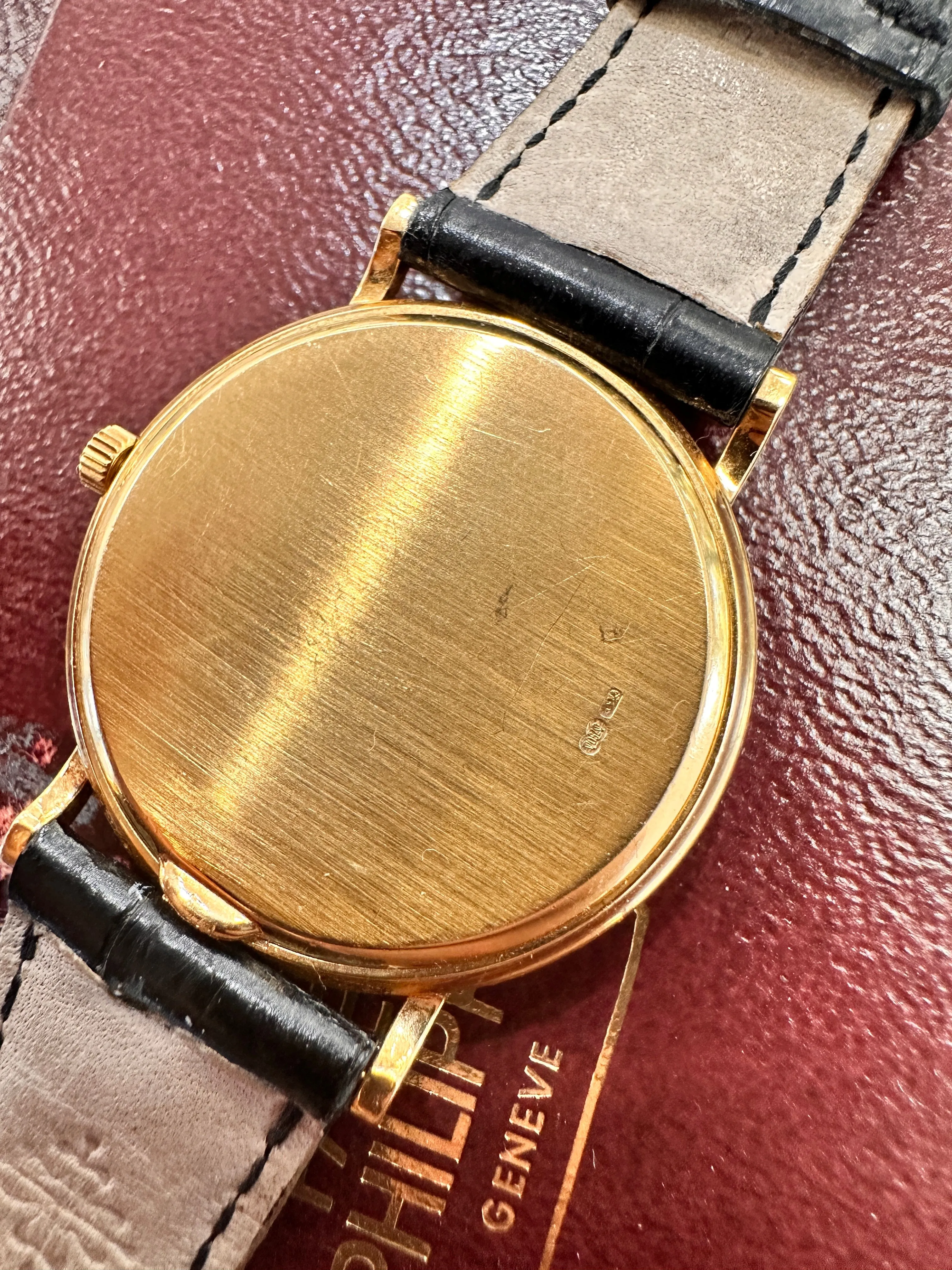 Patek Philippe Calatrava 3944J 18k Yellow Gold Vintage Mint Condition PreOwned