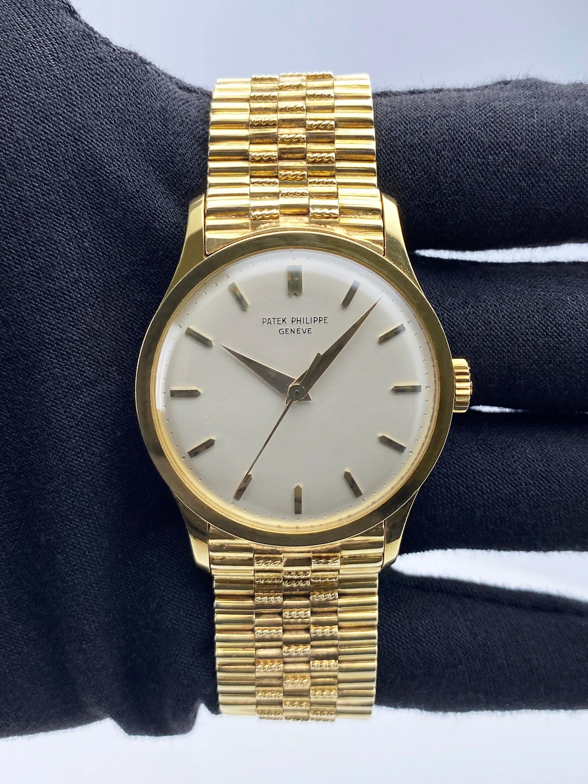 Patek Philippe Calatrava 570J 18K Yellow Gold Mens Watch