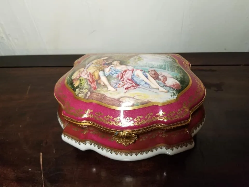 Penicaud Lovers Jewelry Box Limited Edition
