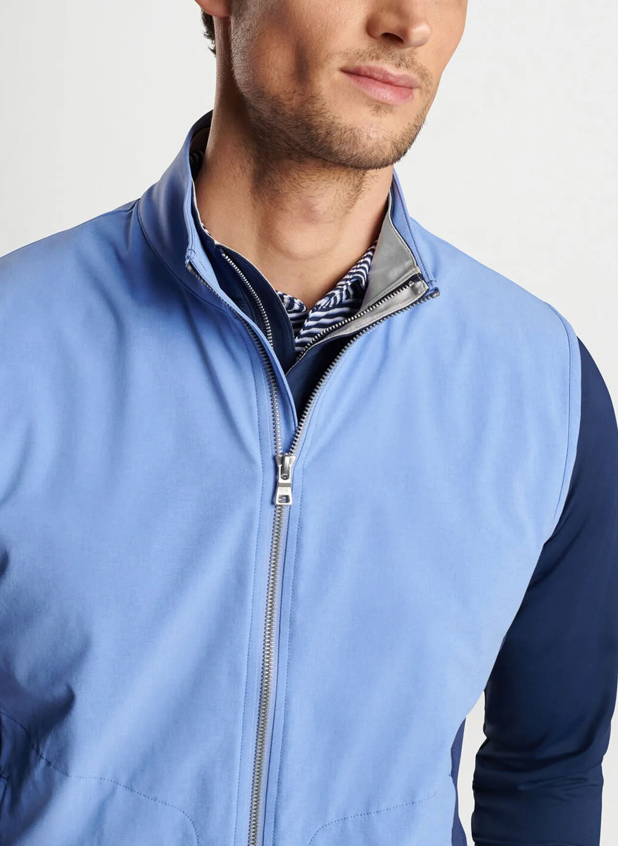 Peter Millar Mens Tailored Fit Solstice Performance Hybrid Full-Zip Vest - ELIXIR