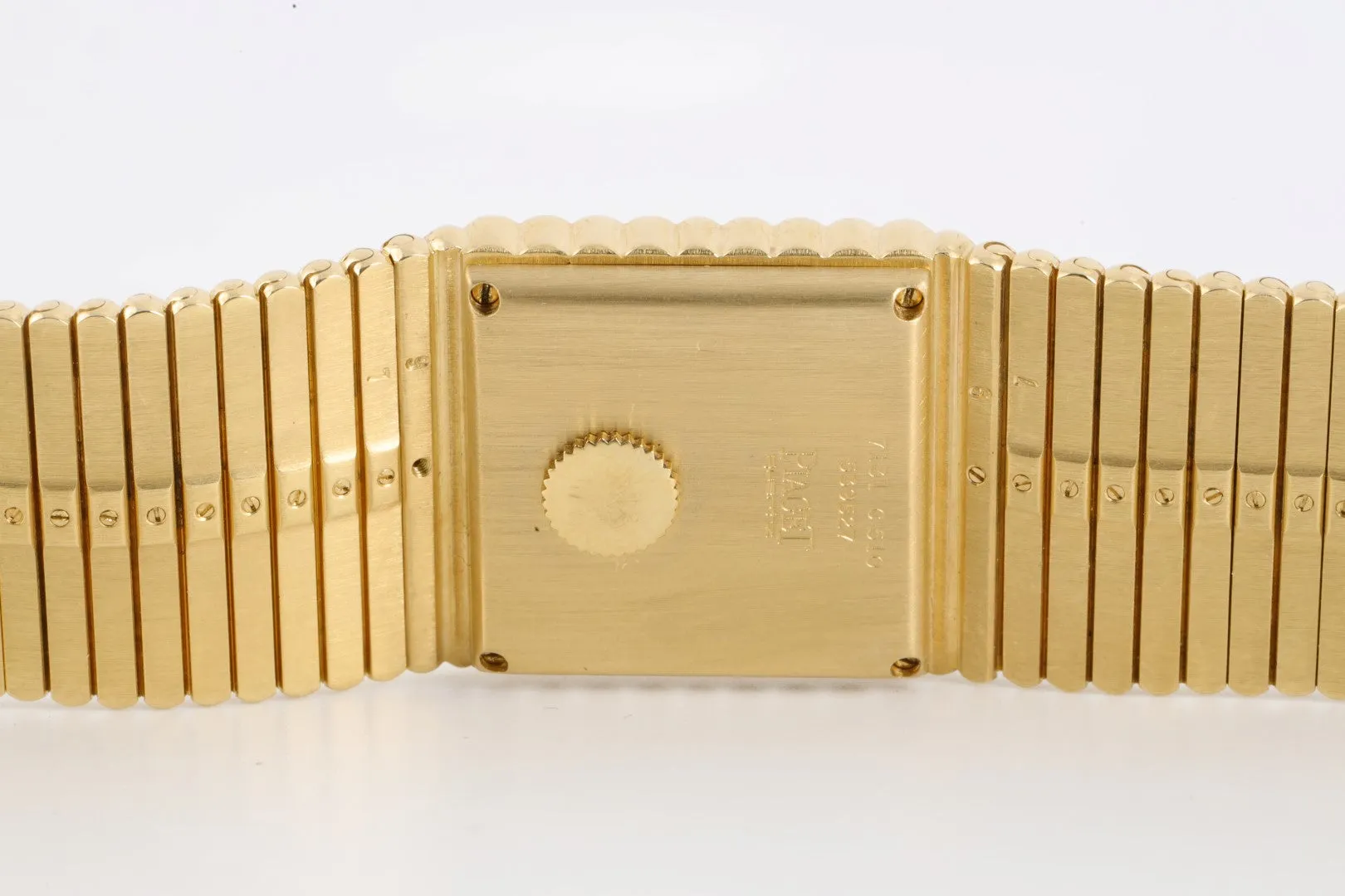 Piaget Polo 7131C510 18k Yellow Gold 25mm Ladies Watch (143.10g.)
