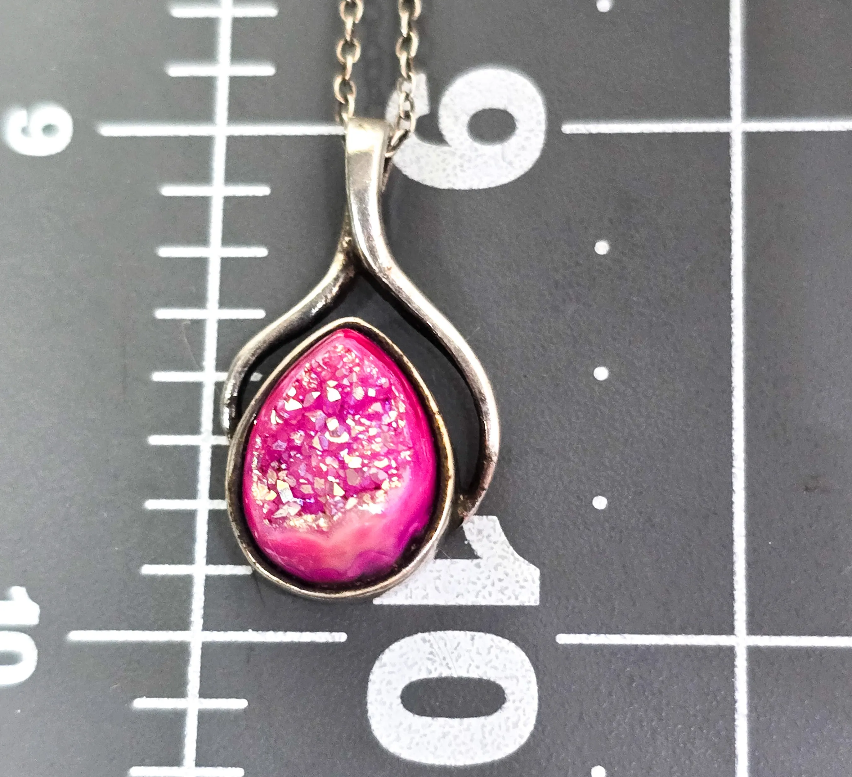 Pink titanium Druzy Sajen India signed vintage sterling silver pendant necklace