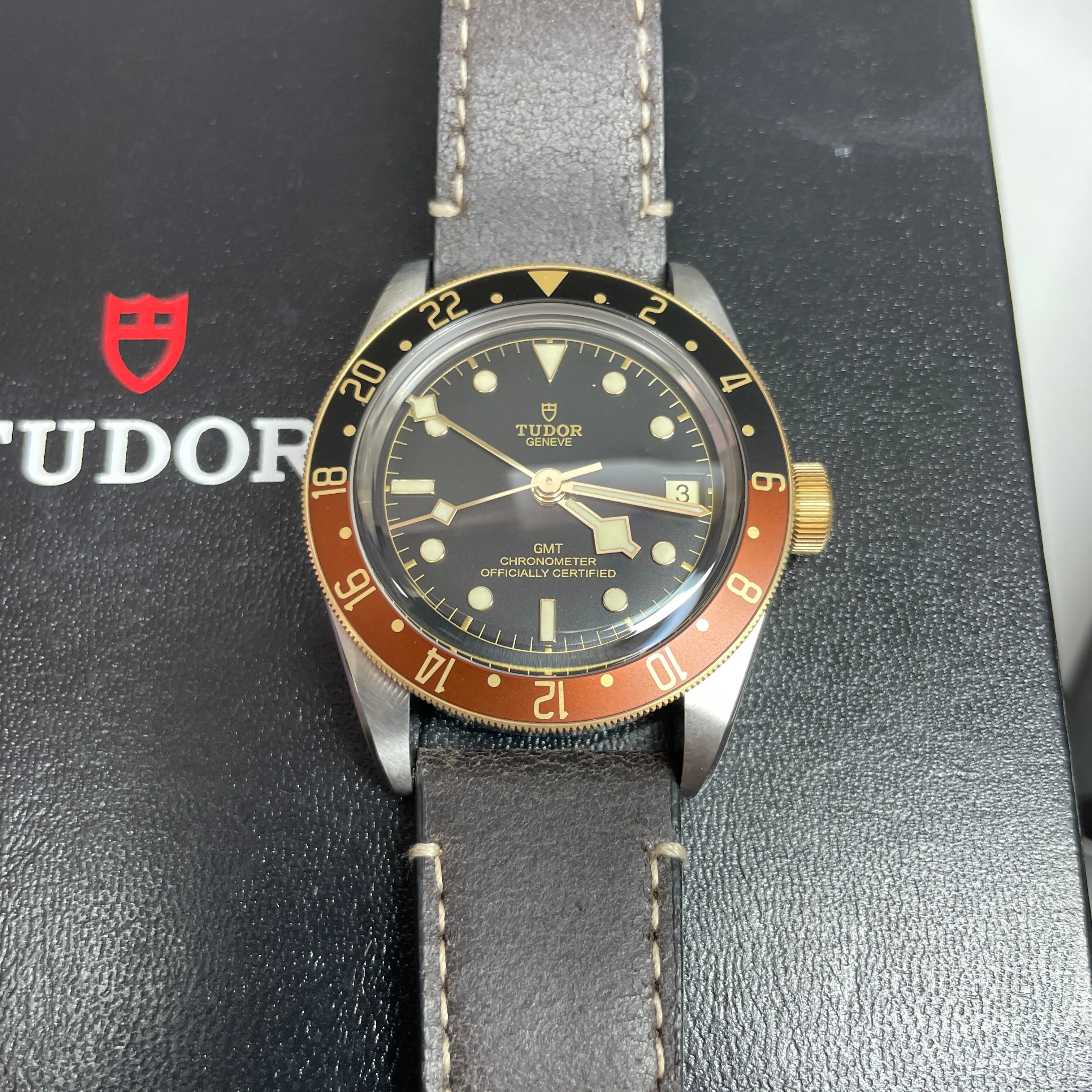 Pre-owned Tudor Black Bay GMT S&G 41mm Watch M79833mn-0003