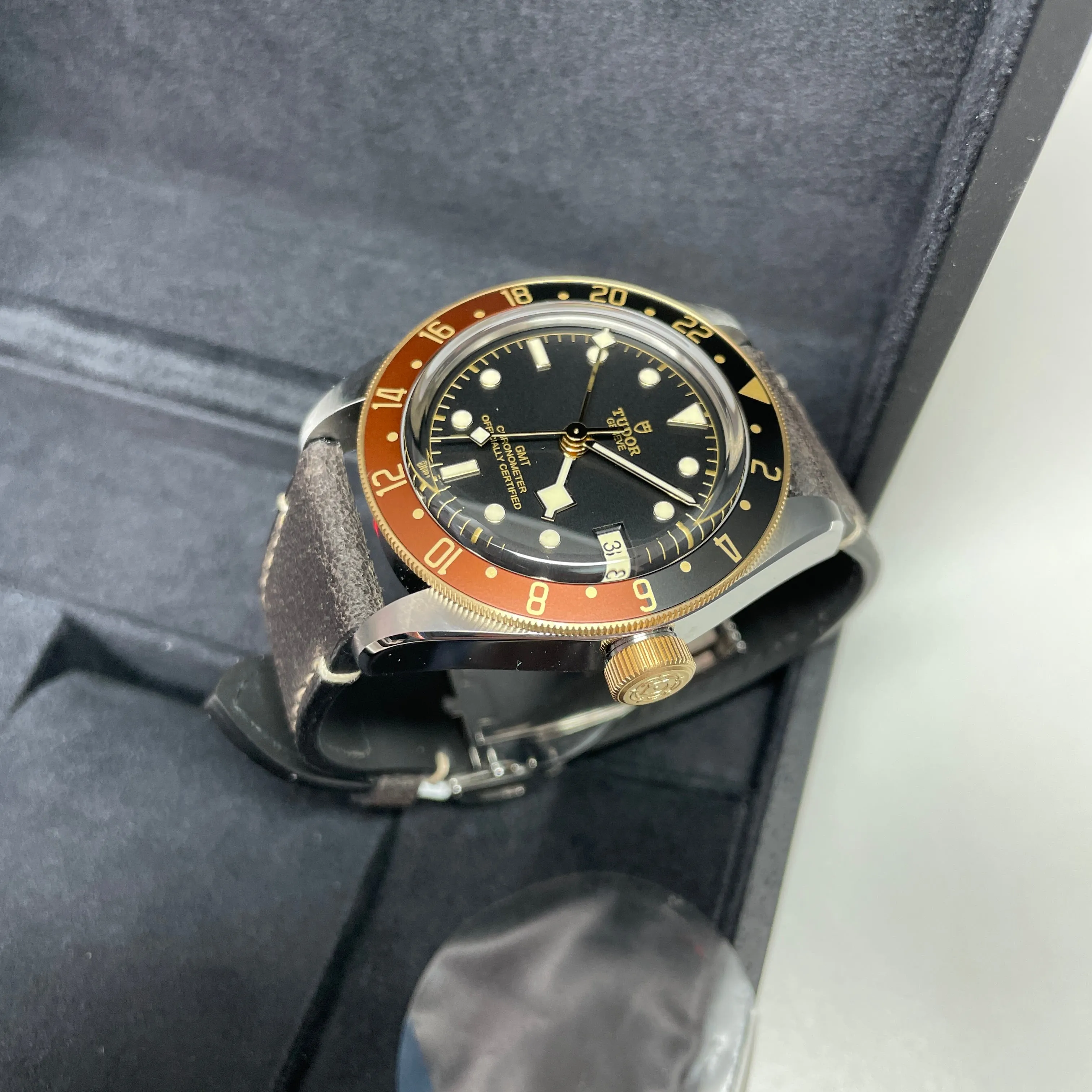 Pre-owned Tudor Black Bay GMT S&G 41mm Watch M79833mn-0003